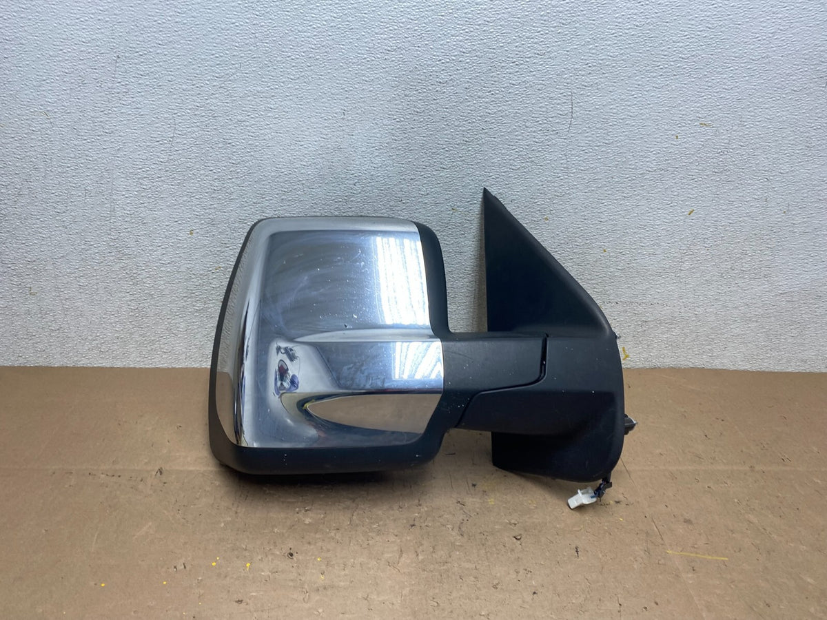 2012 to 2016 Nissan NV1500 NV3500 Right Side View Door Mirror M40070