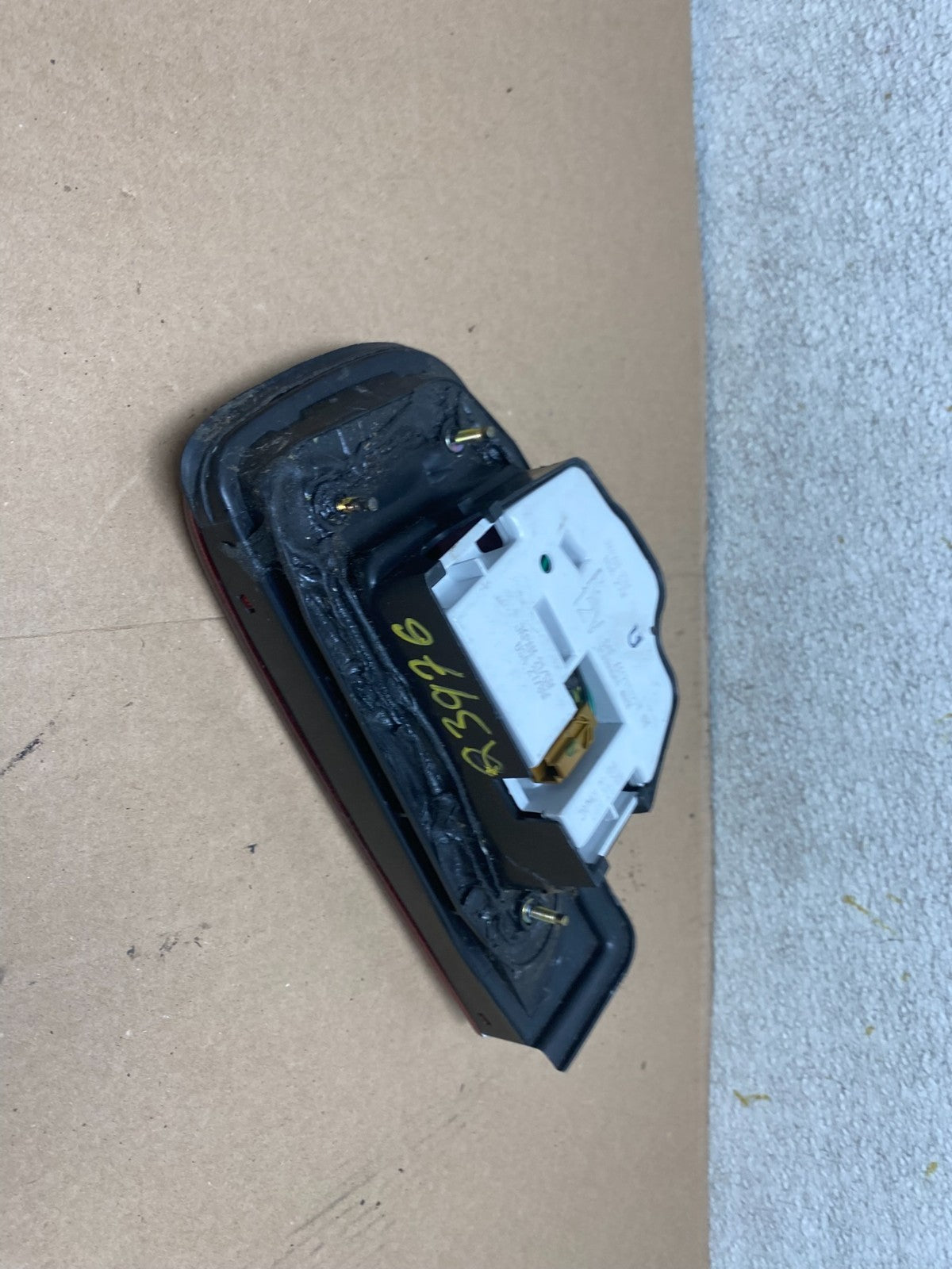 1990 - 1993 Infiniti Q45 Right Passenger RH Side Tail Light OEM Q3976 DW6