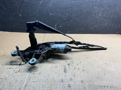 2008 - 2015 Land Rover Lr2 Rear Glass Windshield Wiper Motor OEM AB0367 DG1