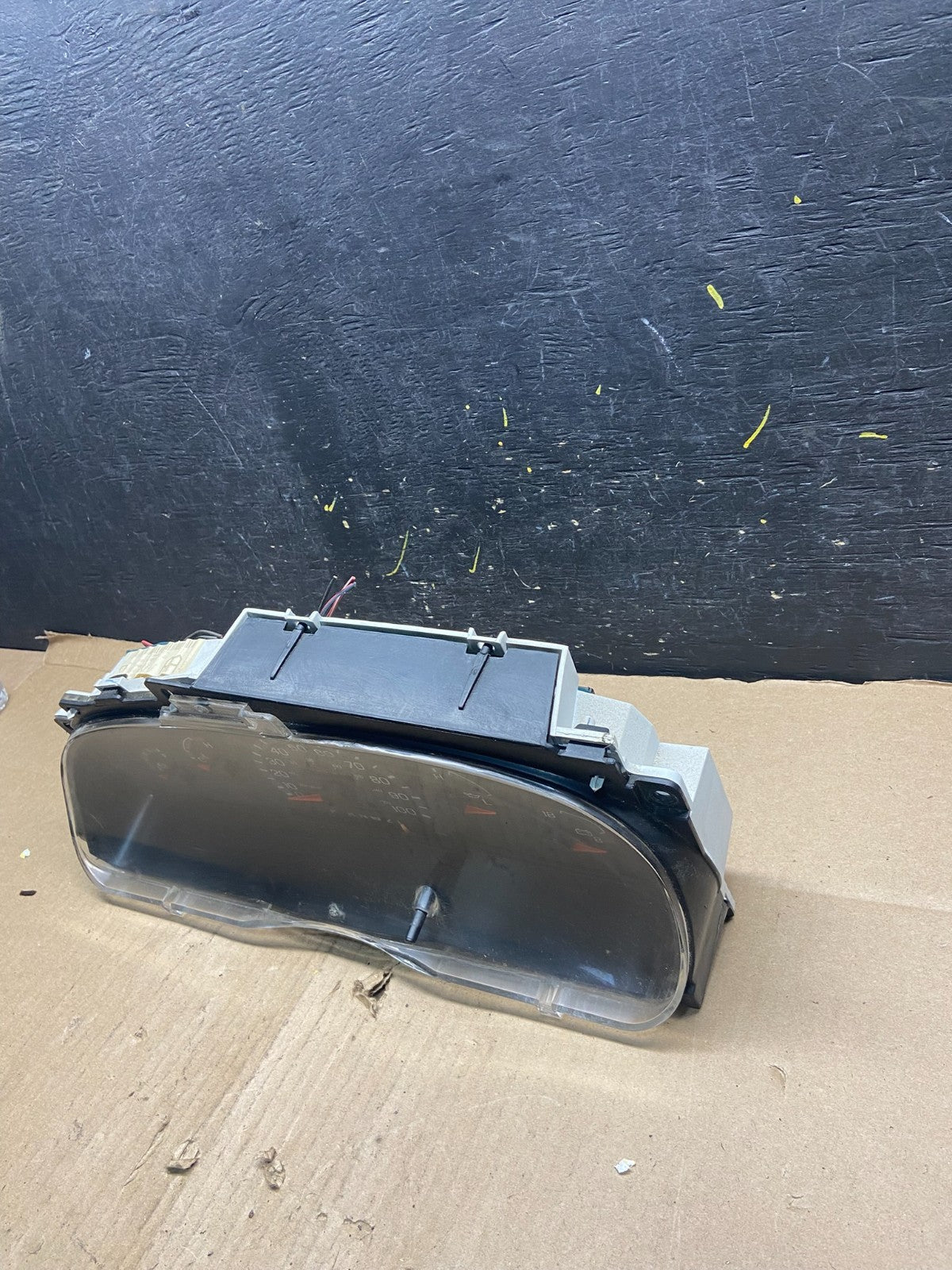1999 to 2000 Ford E150 E250 E350 VAN Gauge Speedometer Cluster T1915 DG1