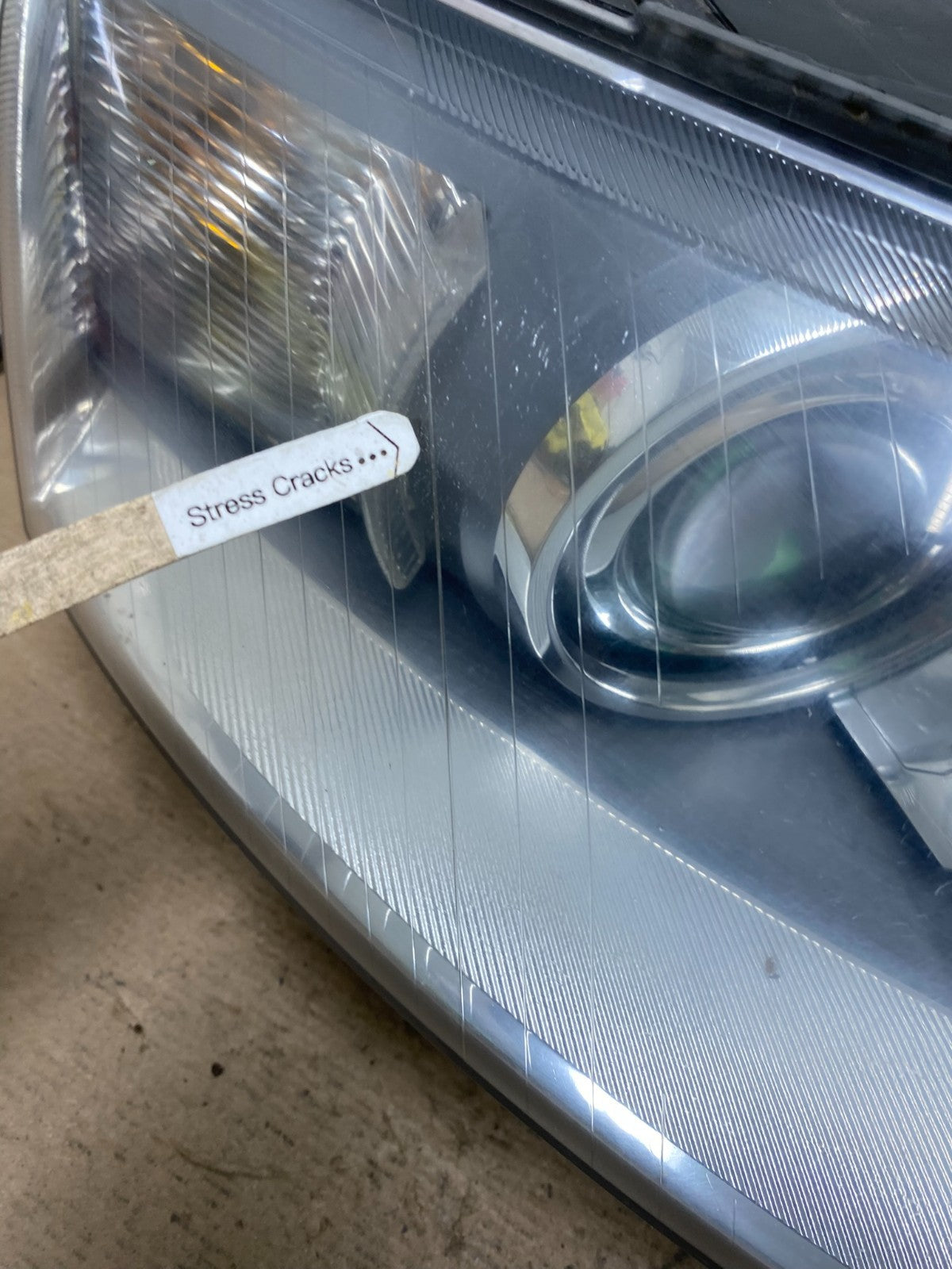2005 to 2008 Audi A6 Right Passenger Side Headlight Xenon HID AF5143 DW3