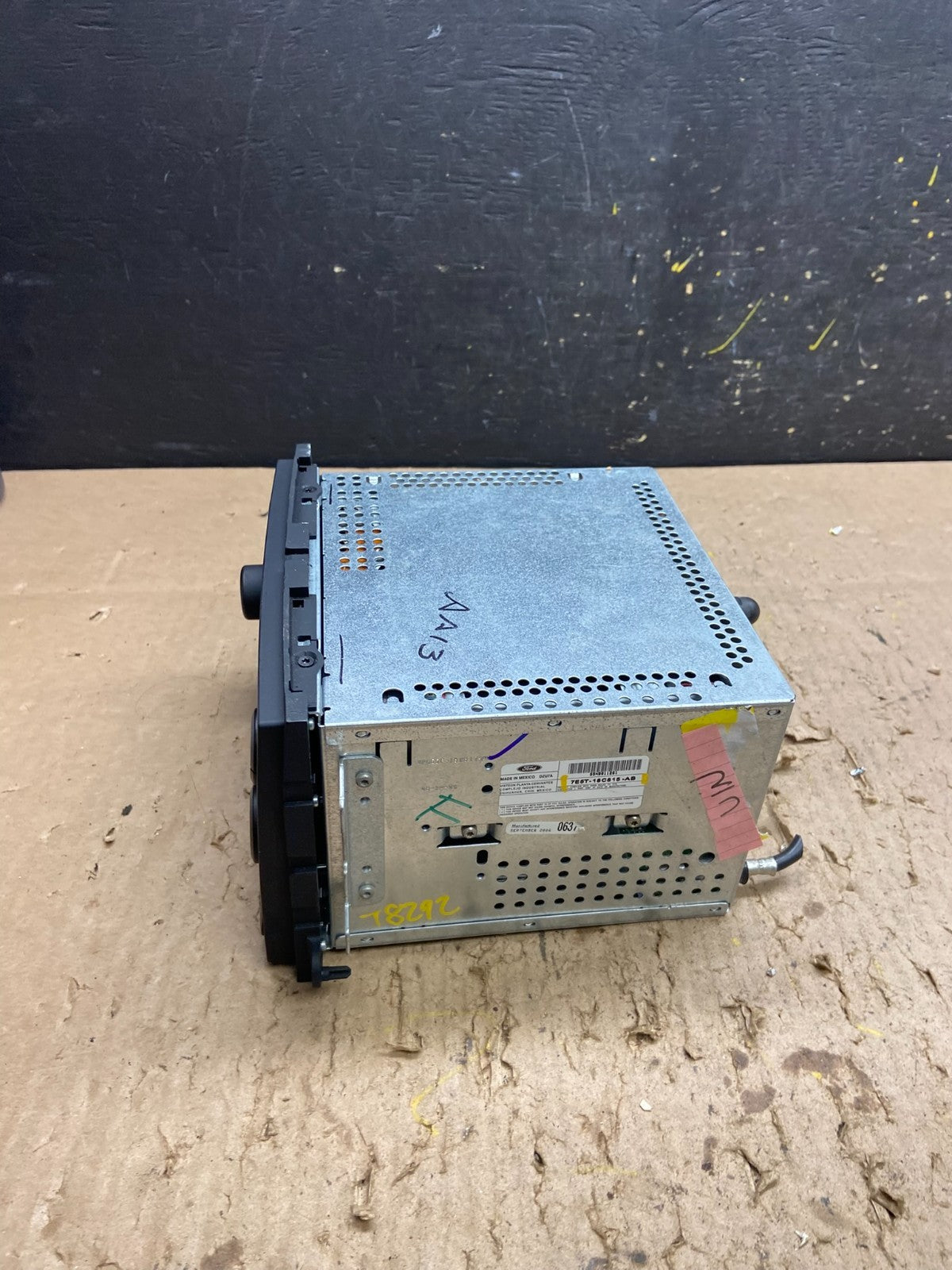 2007 Ford Fusion Mercury Milan AM FM Radio Stereo Receiver OEM T8292 DG2