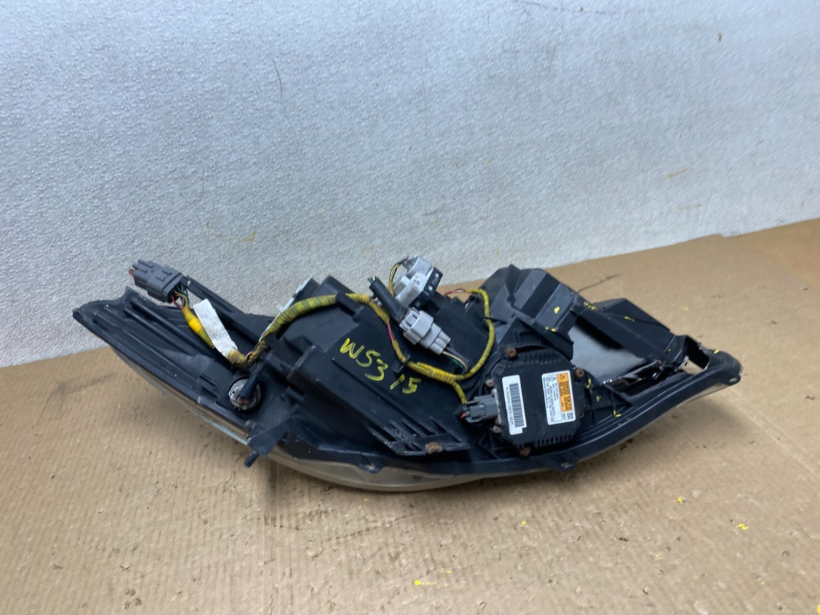 2010 - 2013 Mazda 3 Left Driver Xenon HID Headlight Oem W5315 DG11
