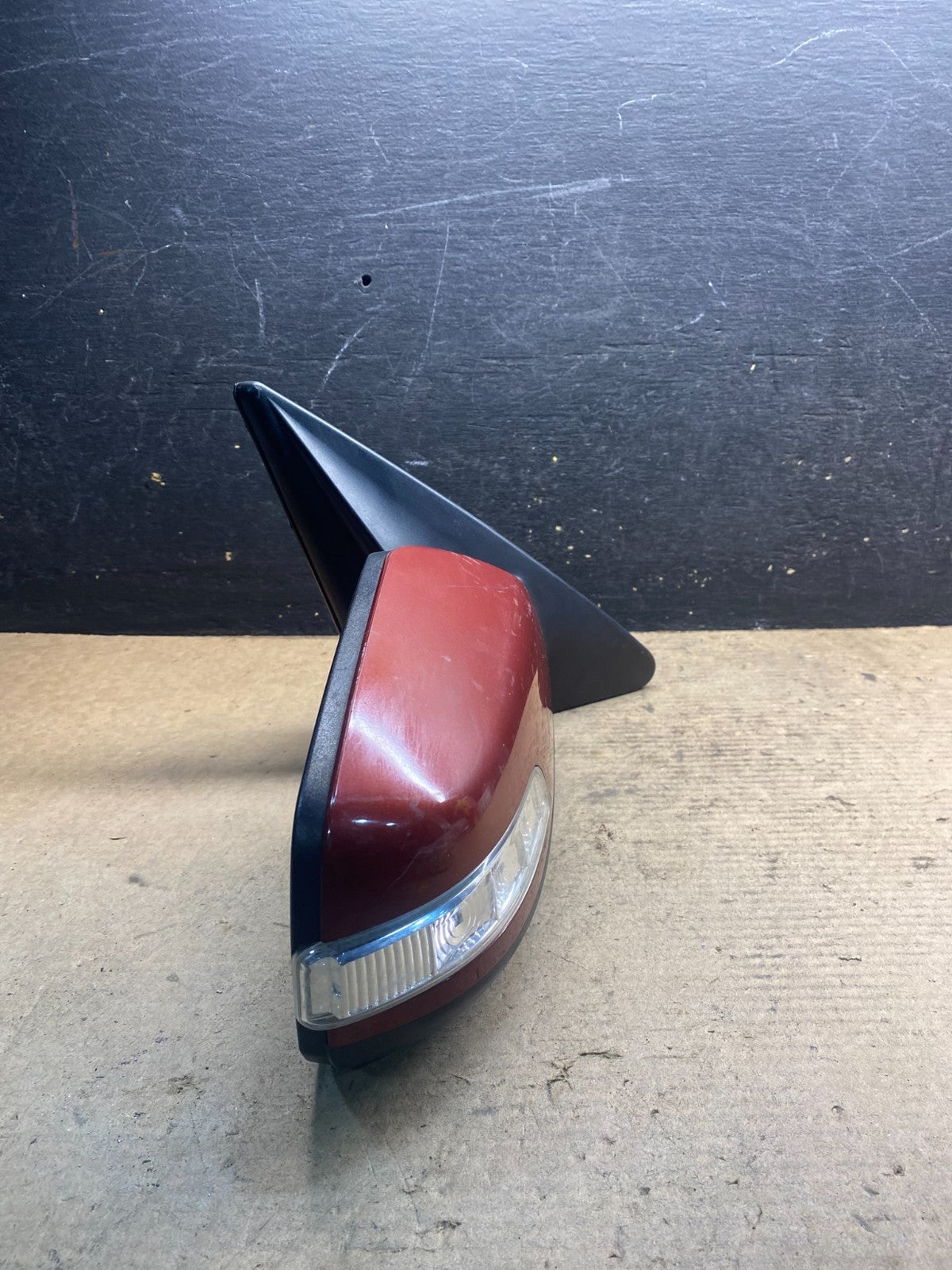 2011 to 2015 Kia Sorento Right Passenger Door Mirror Turn Signal AA2980 MS11