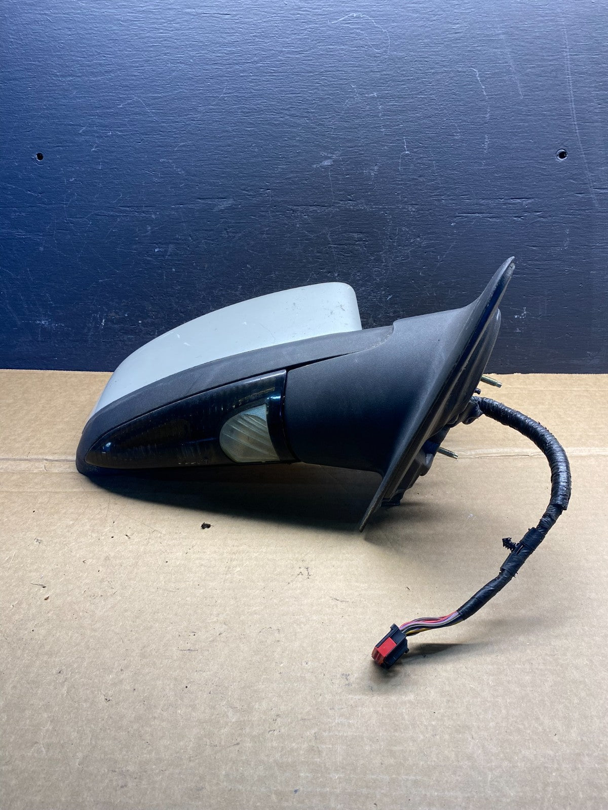 2003 to 2006 Lincoln Navigator Right Passenger Heated Door Mirror ad3341 DG2