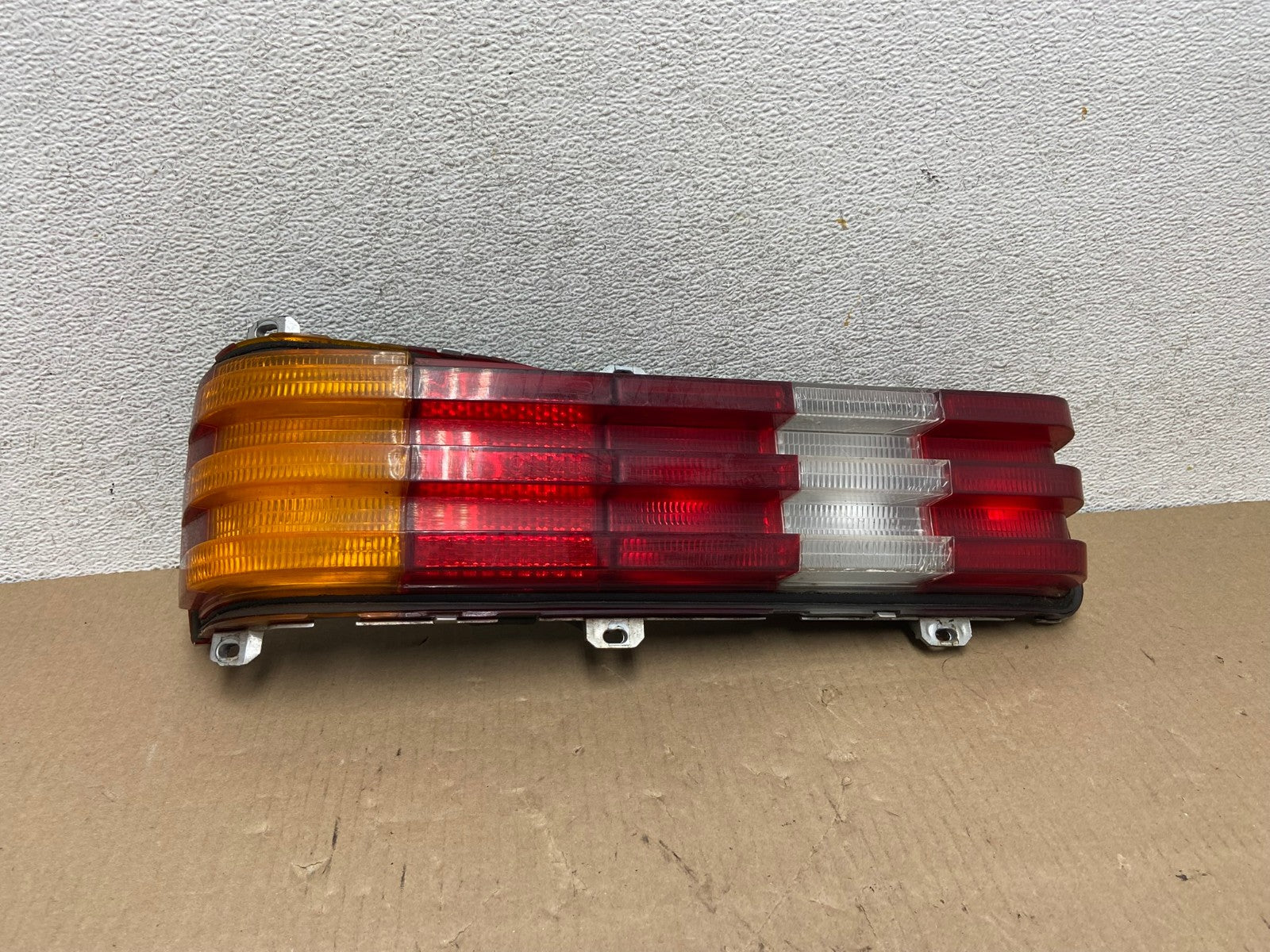 1977-1985 Mercedes-Benz W123 240D Left Driver LH Side Tail Light AG7934 LK0