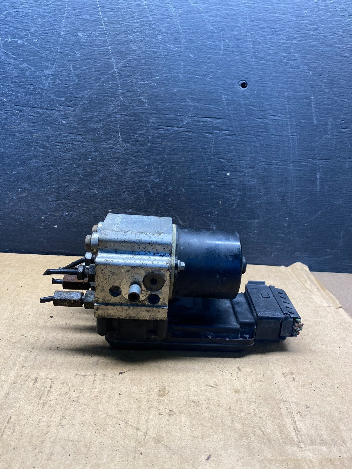 2006 2007 Ford E250 E350 ABS Pump Anti Lock Brake Module 7c24-2c346-ca ah7220 DG3