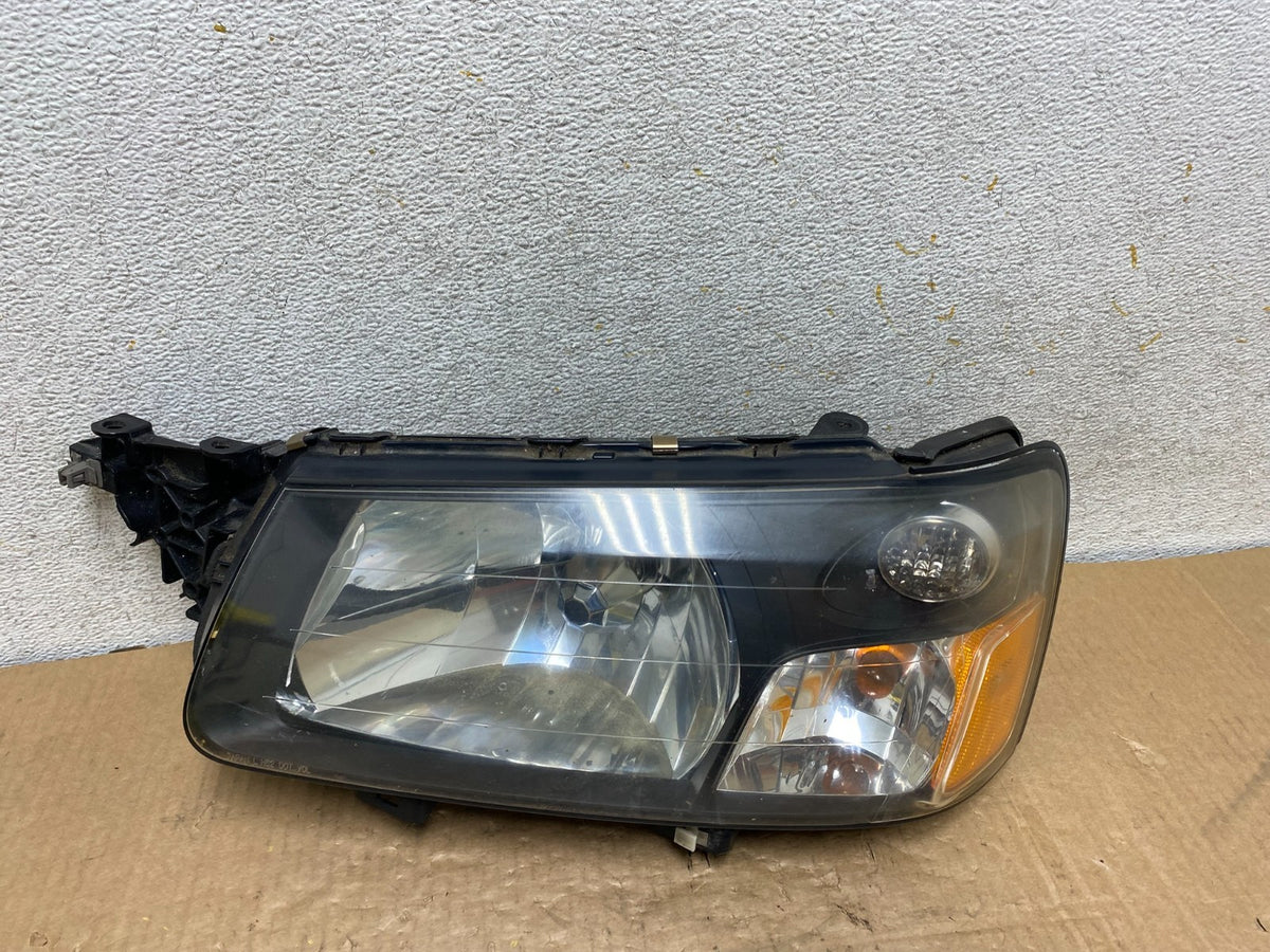 2003 2004 Subaru Forester Left Driver LH Headlight Halogen AI8178 DW0