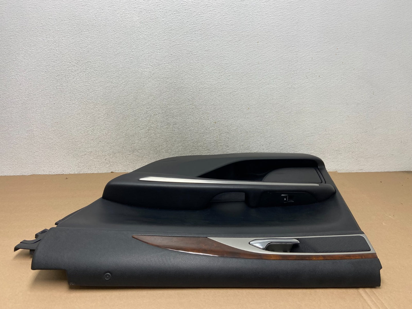 2011-2015 Lincoln MKX Rear Right Passenger Side Panel Door Trim AG4505 DG5