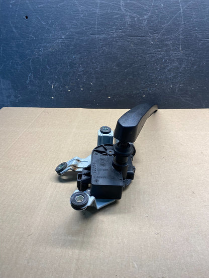 2010 to 2016 Cadillac SRX Rear Windshield Washer Wiper Motor AG9635 DG4
