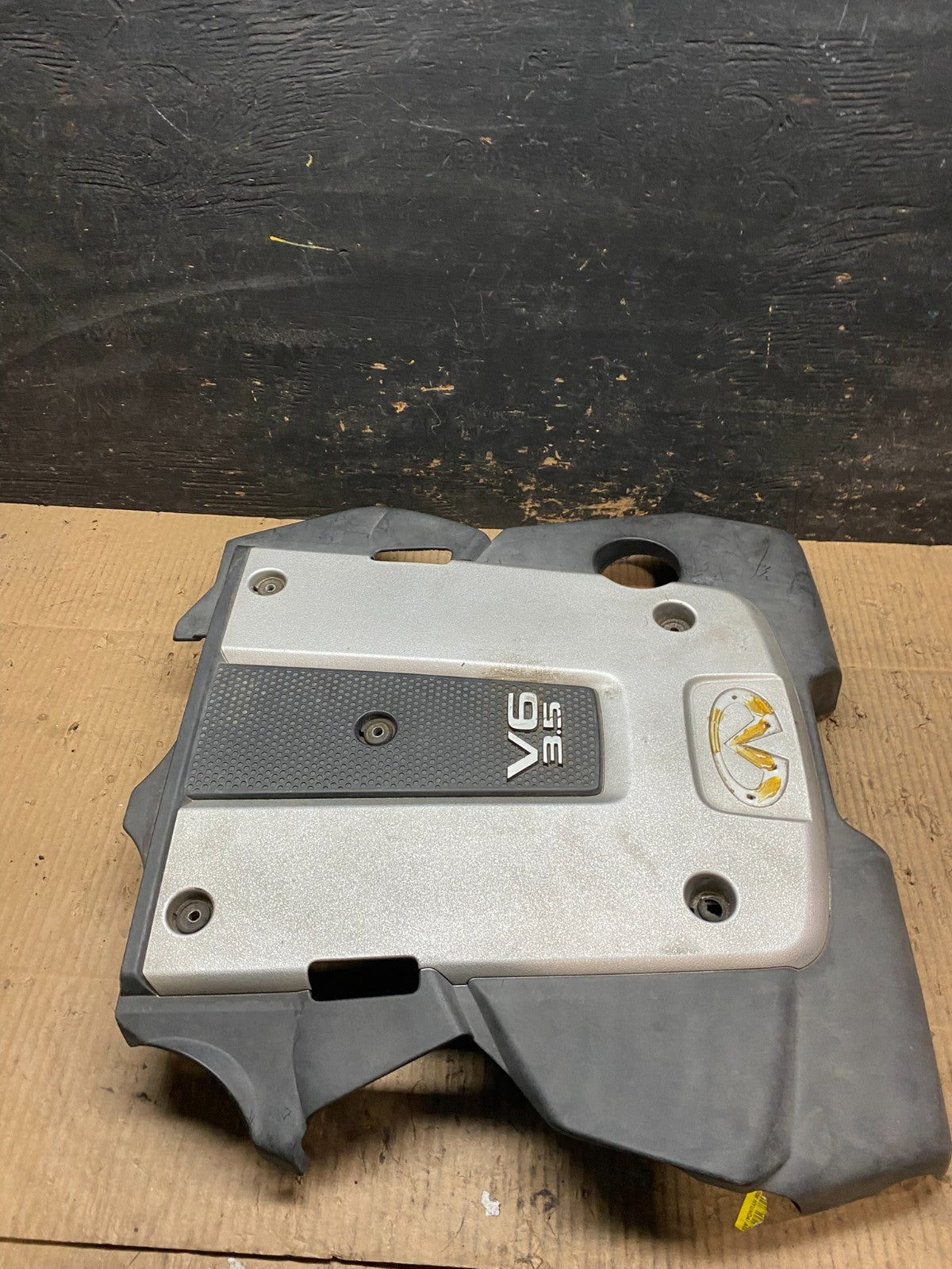 2007 to 2008  Infiniti G35 M35 EX35  Engine Cover Motor Shield T9766 DG3