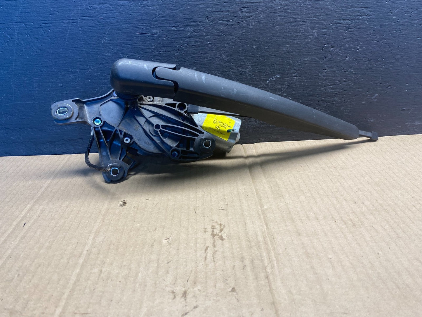 2013 to 2019 Ford Escape Rear Windshield Wiper Motor OEM AC0880 DG0