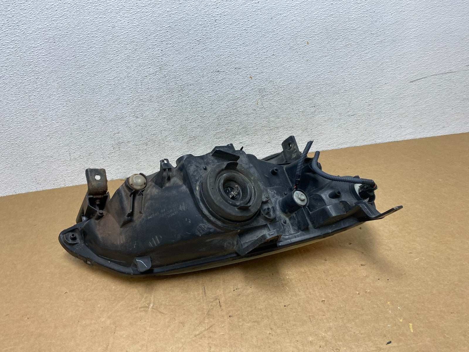 2001 - 2003 Honda Civic Coupe Headlight Halogen Left Driver LH AD6127 DW5