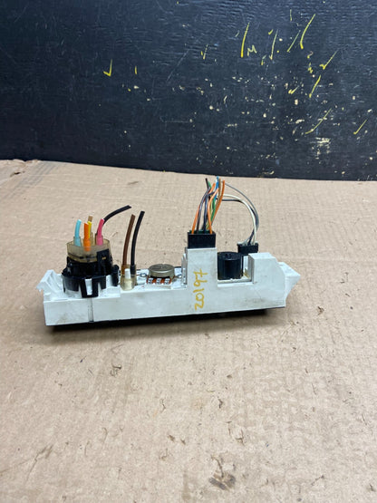 2001 - 2007 GMC Chevrolet Express 1500 Climate Control A/C z0197 DG4
