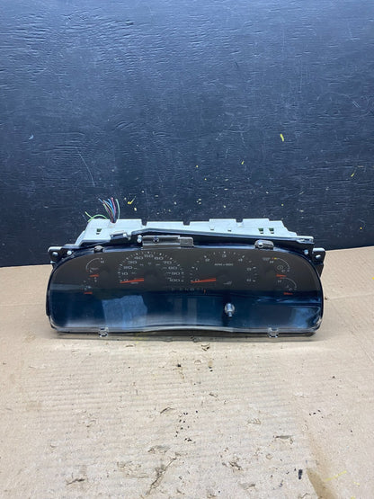 2000 2001 2002 Ford Expedition Speedometer Instrument Gauge Cluster Q2331 DG0