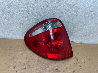 2004 to 2007 Dodge Grand Caravan Left Driver Lh Tail Light AH9250 LK0