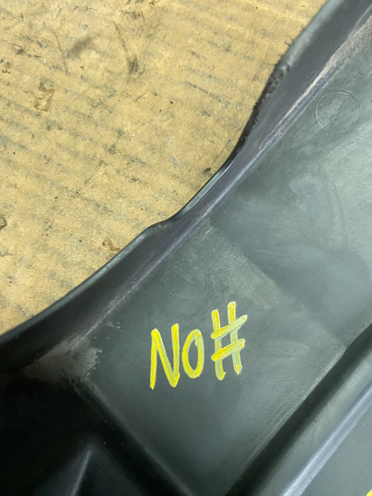 2005 to 2007 Honda Odyssey Black Engine Cover OEM Q9828 DG8