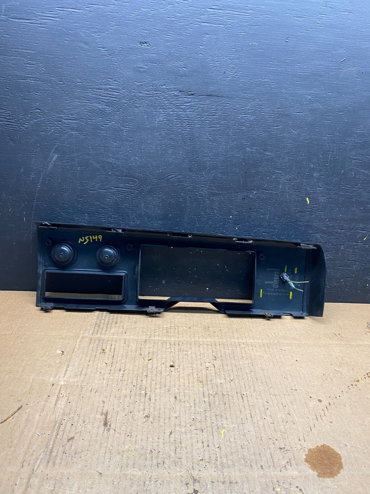 1993 1994 1995 Chevrolet Van G20 Cluster Gauge Speedometer Bezel N5149 DG5