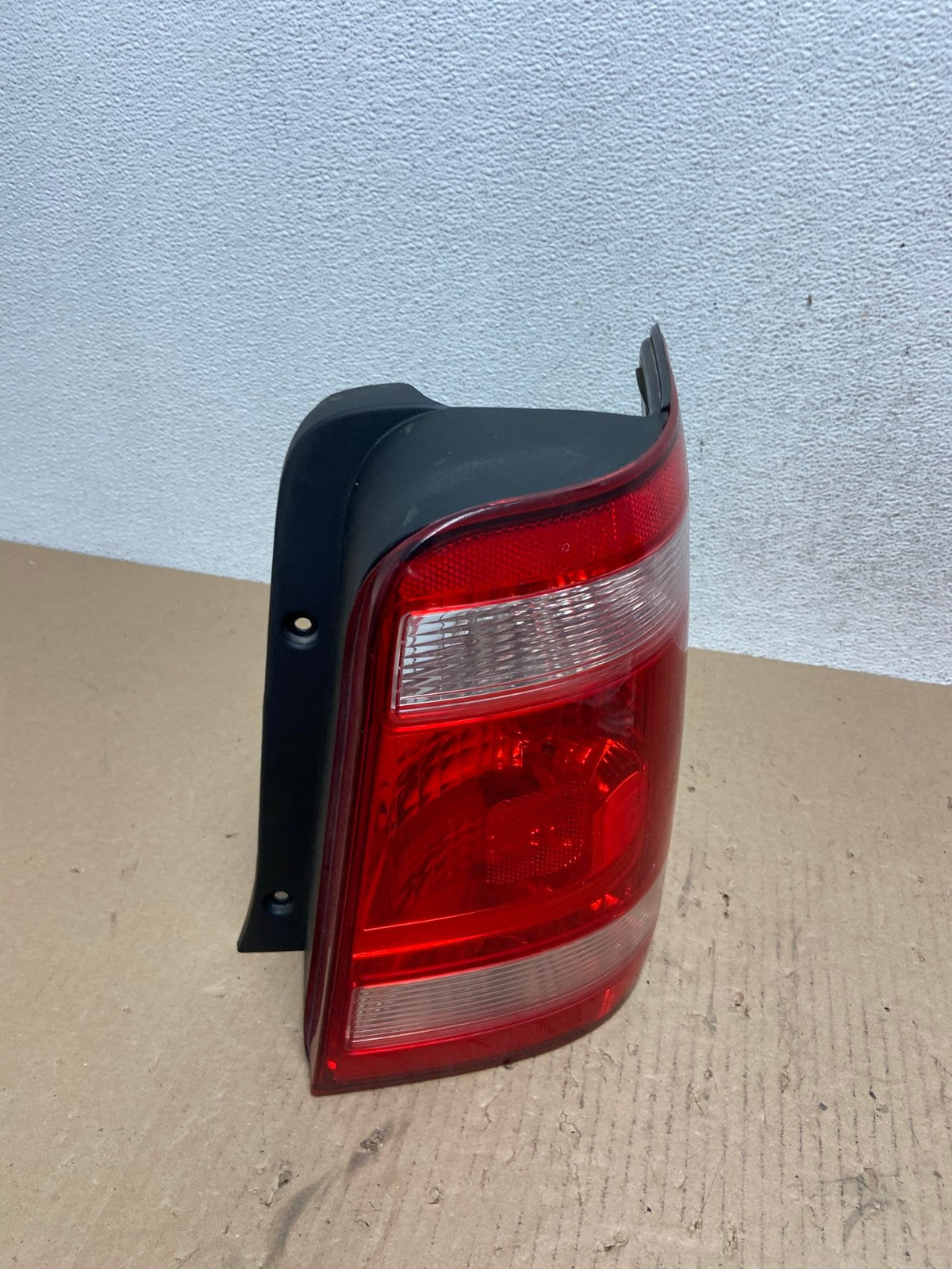 2008 to 2012 Ford Escape Right Passenger RH Side Tail Light AE7329 LK2
