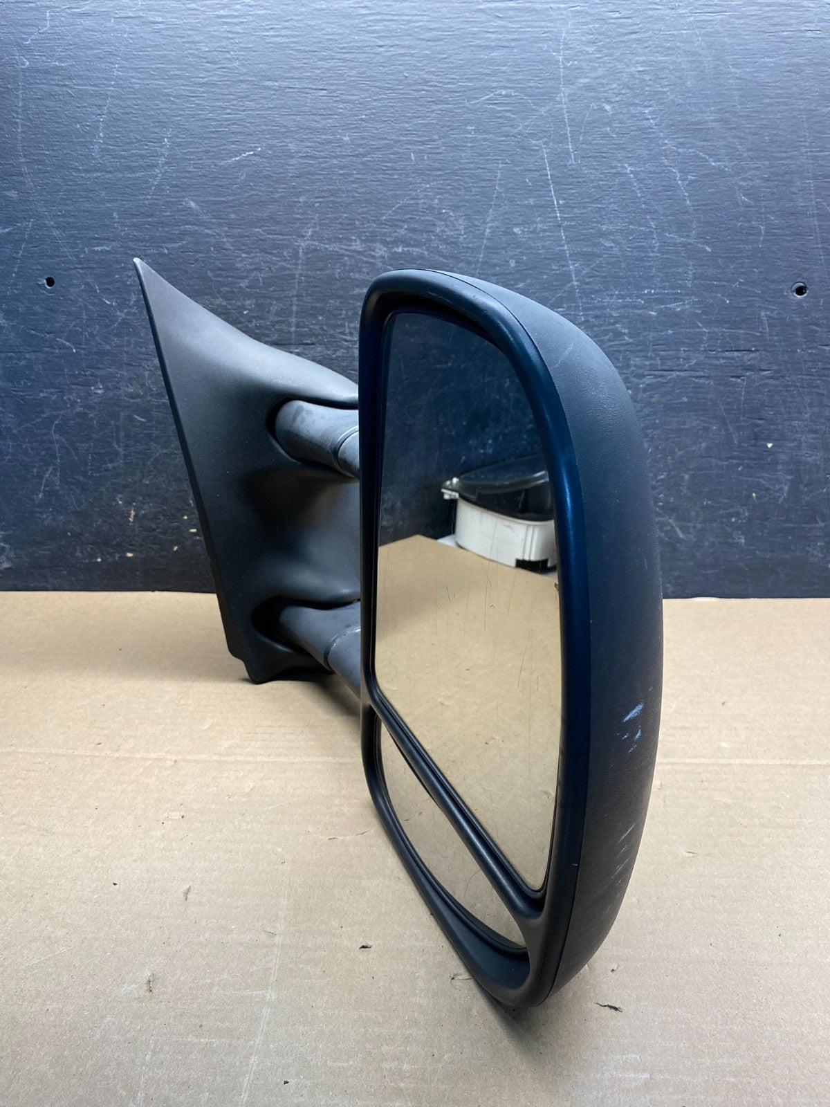 1999 to 2007 Ford F250 F350 F550 Duty Right Passenger RH Side Mirror ah9746 DG9