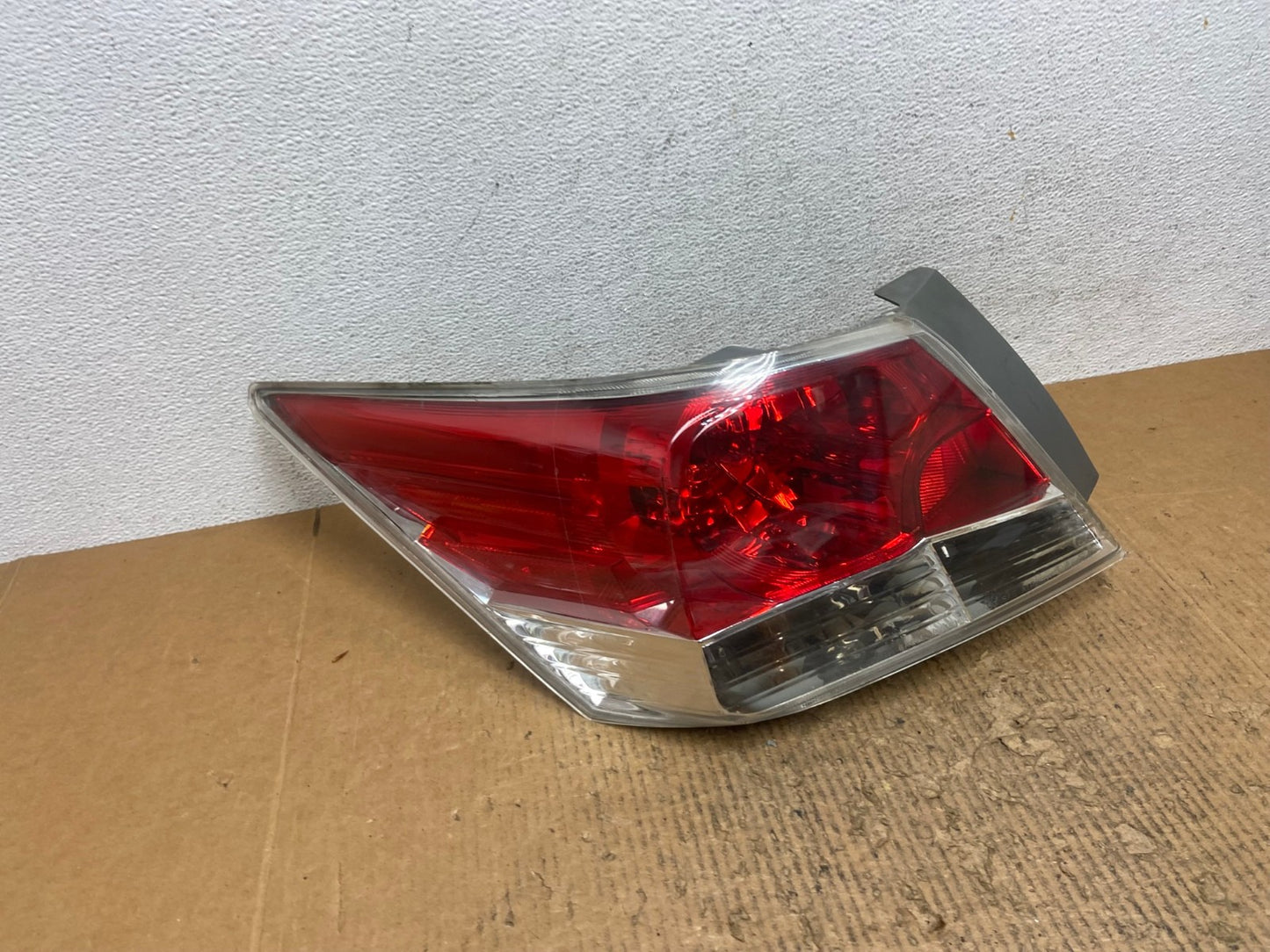 2008 to 2012 Honda Accord Sedan Tail light Left Driver LH Side AE2866 LK2