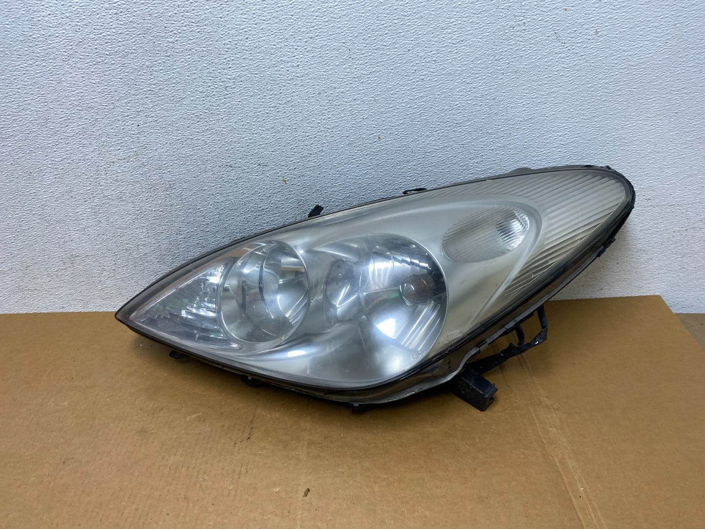 2002-2004 Lexus Es300 Es330 Left Driver Lh Headlight Xenon HID DEPO AD8954 DW0