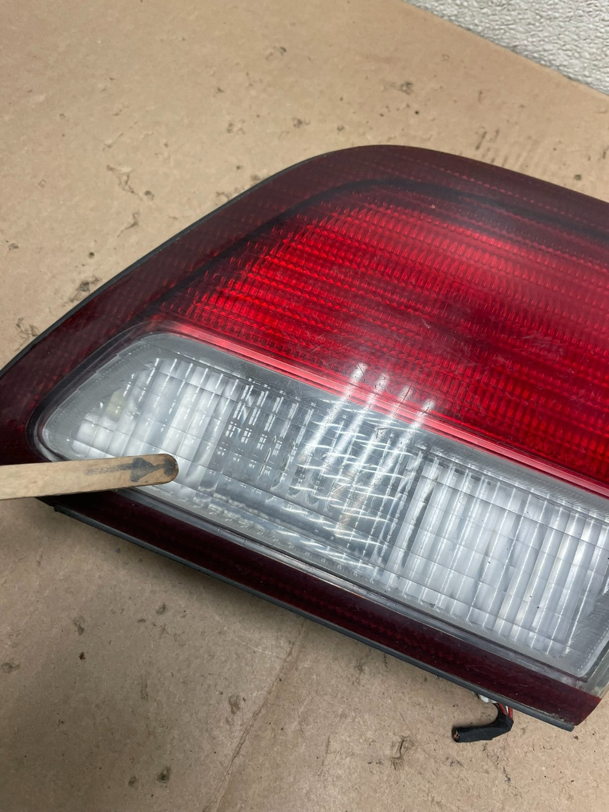 1997 1998 1999 Nissan Maxima Right Passenger RH Inner Tail Light Oem Q4825 DW5