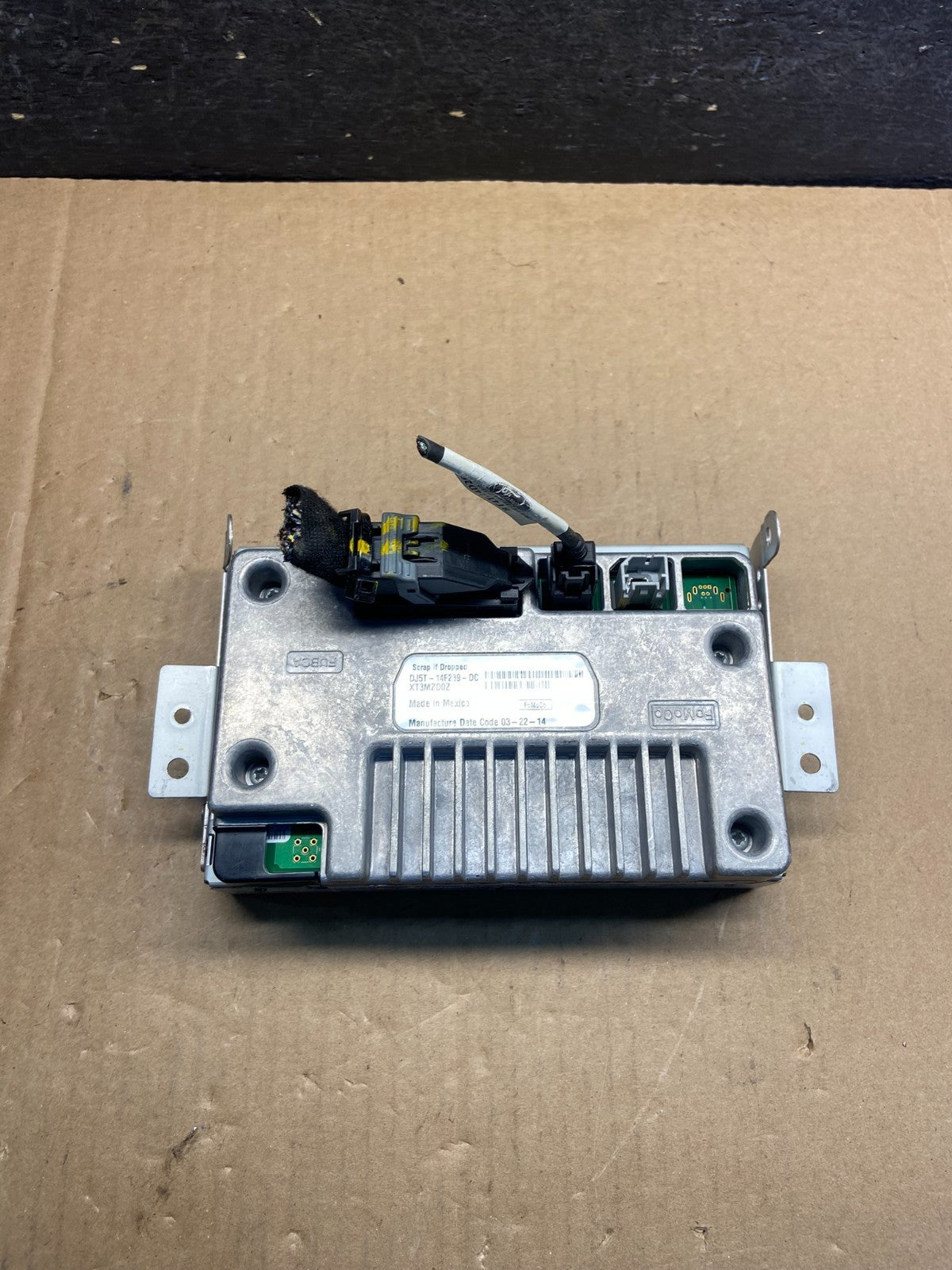 2013 to 2015 Ford C-MAX Radio Info Navigation Display Screen af9461 DG3