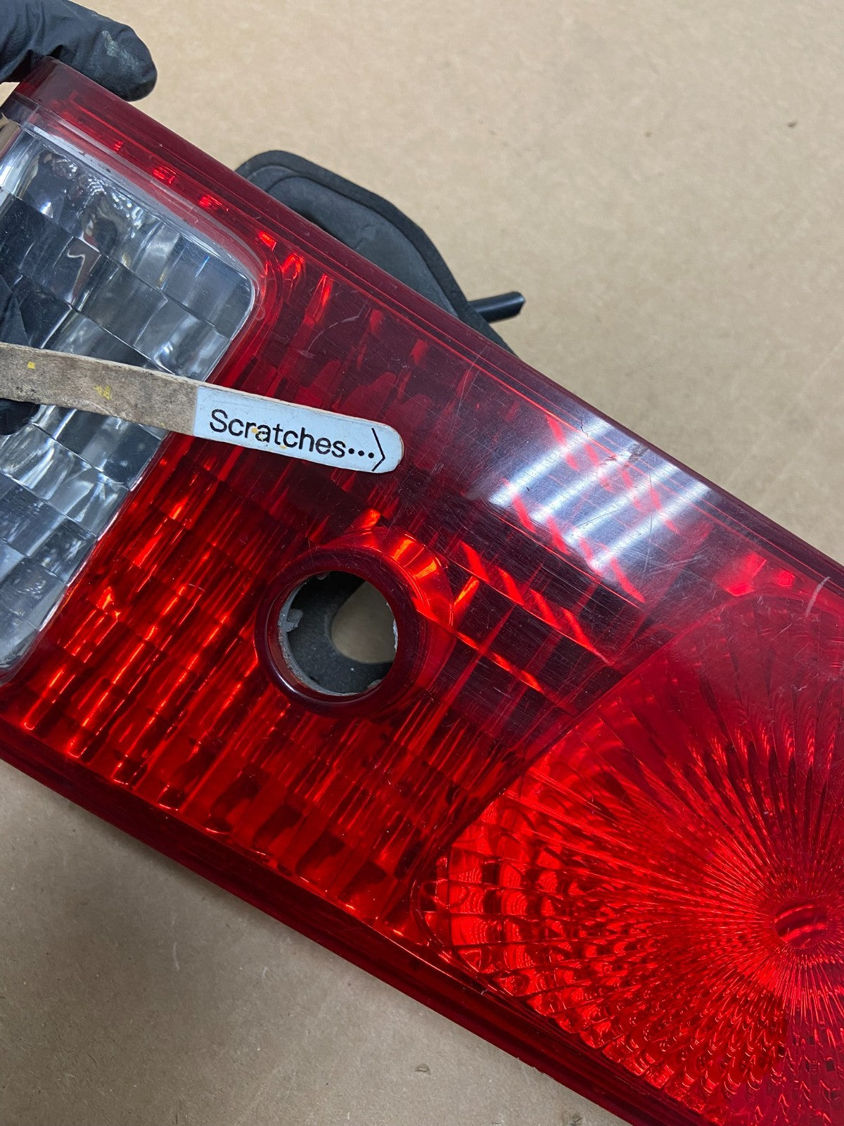 2000-2001 Toyota Camry Tail Light Right Passenger Rh Side Inner Oem AB9959 DW3