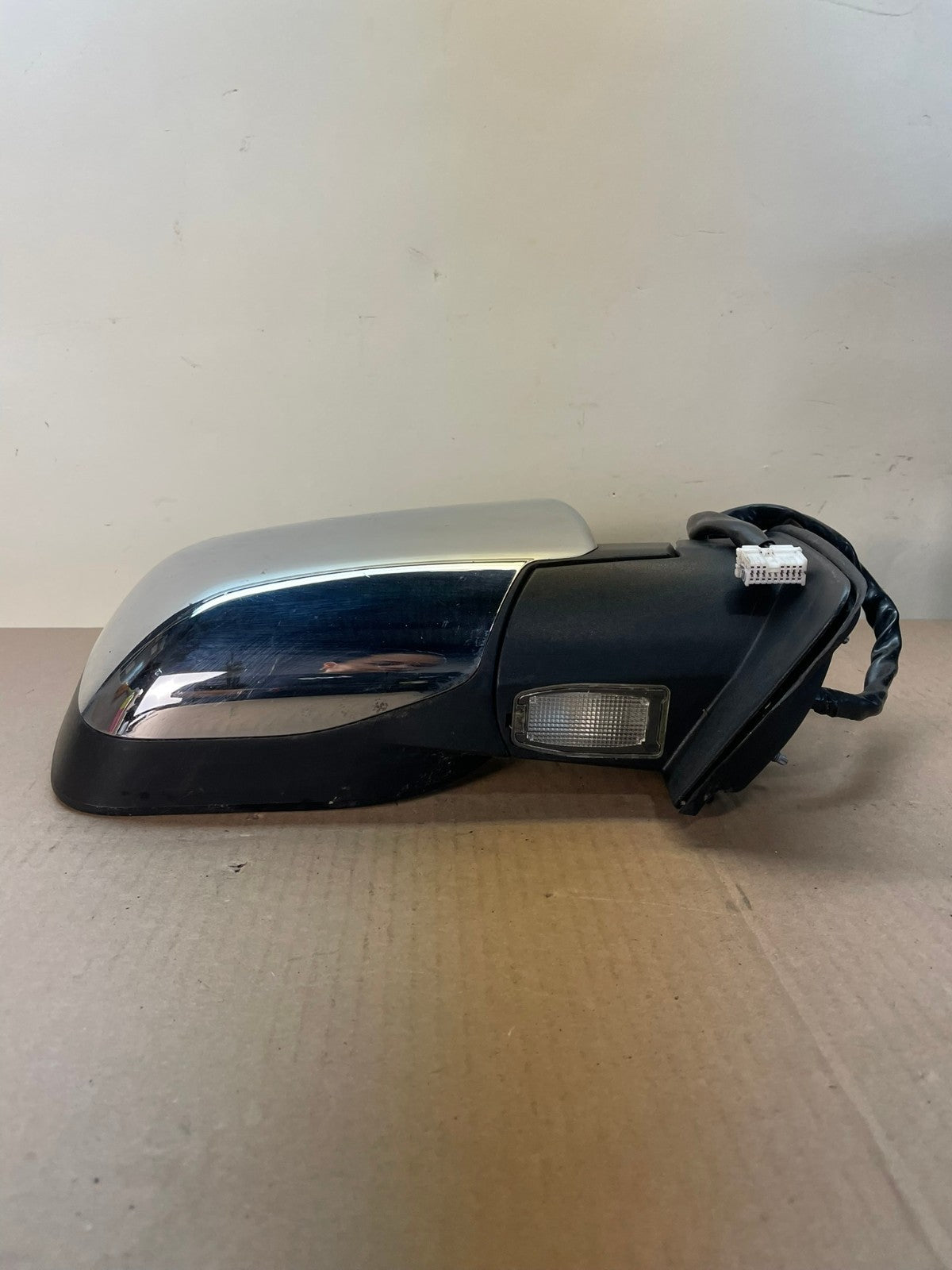 2004-2013 Infiniti QX56 Right Passenger View Heated Mirror AI0723 LK3