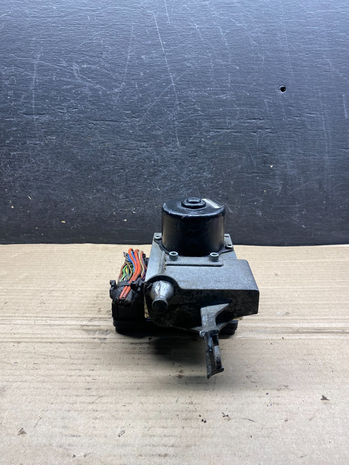 2002-2005 Mercedes W203 C230 CLK500 ABS Anti Lock Brake Pump Module AH9644 DW2