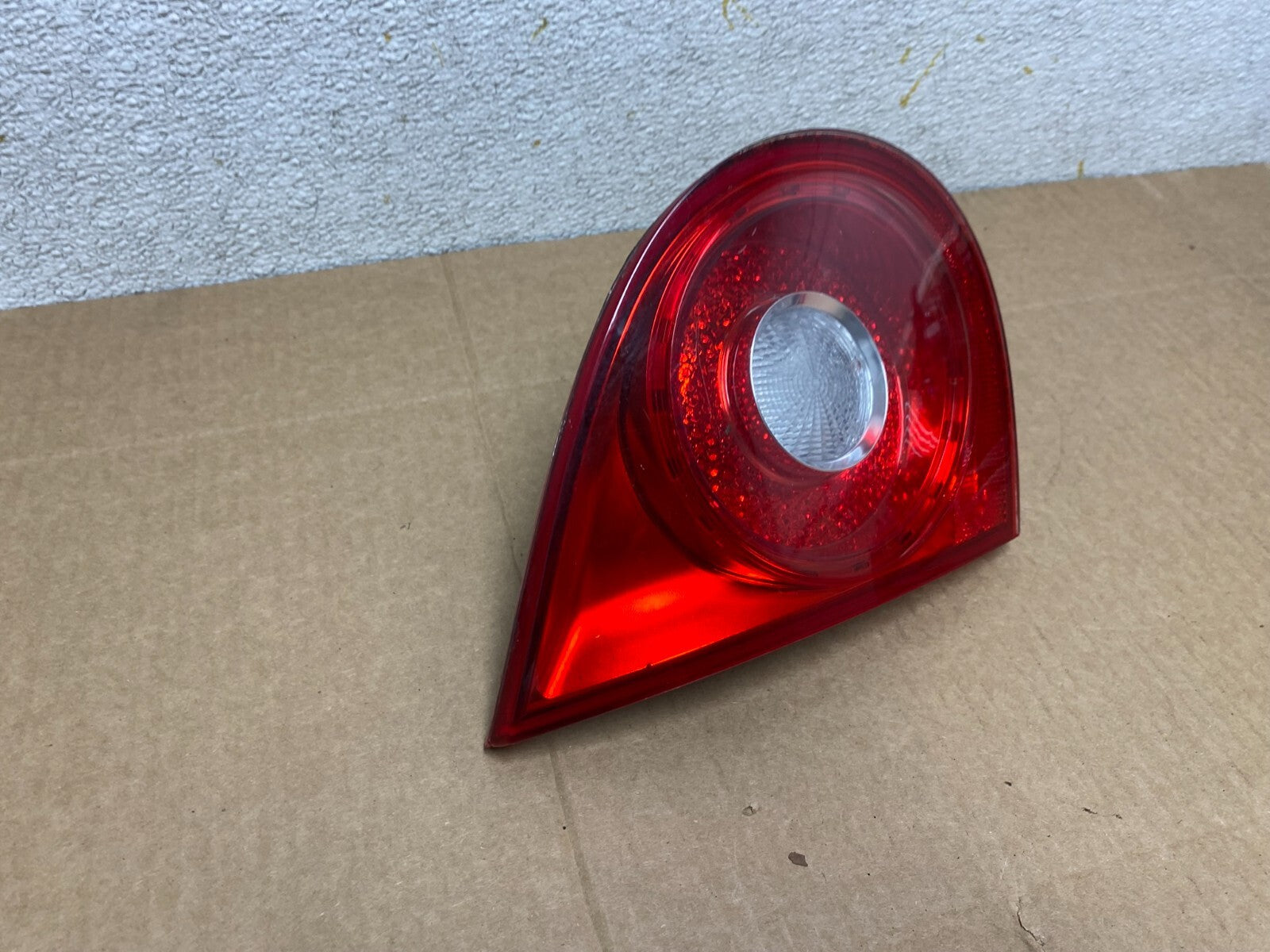 2006-2009 Volkswagen Golf Driver Left Side Tail Light Inner Trunk Lid O6679 DW2