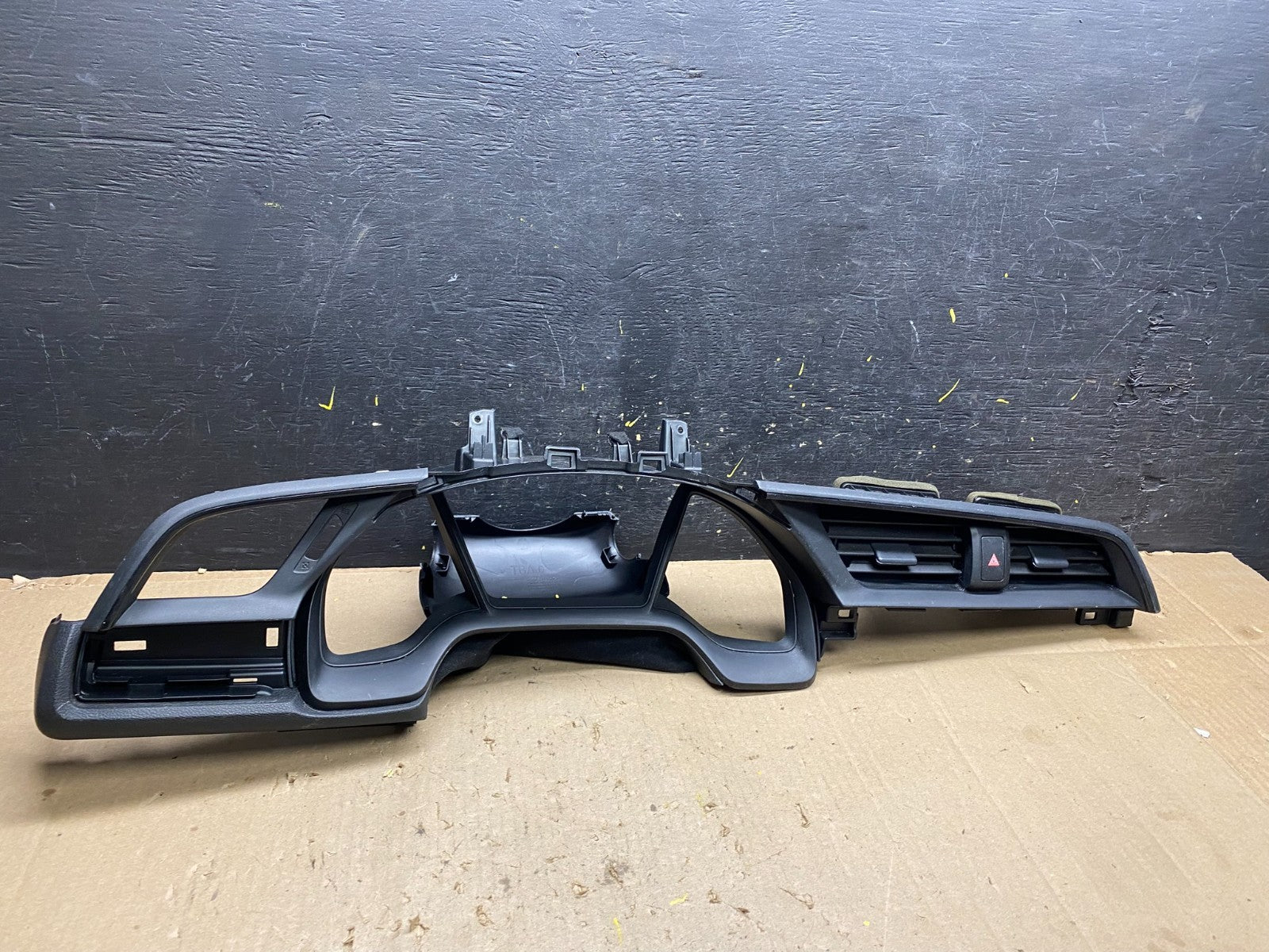 2016-2021 Honda Civic Speedometer Gauge Cluster Air Vent Bezel Trim u4835 DG0