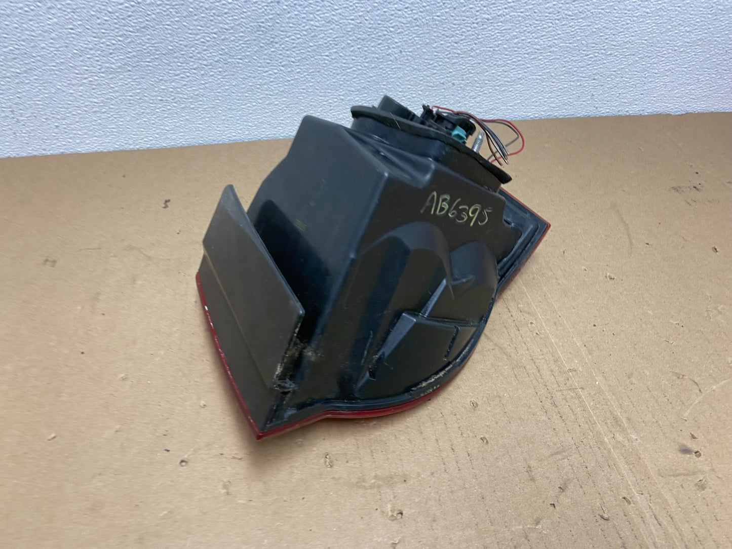 2008 2009 2010 Volkswagen Jetta Left LH Side Tail Light AB6395 DW5