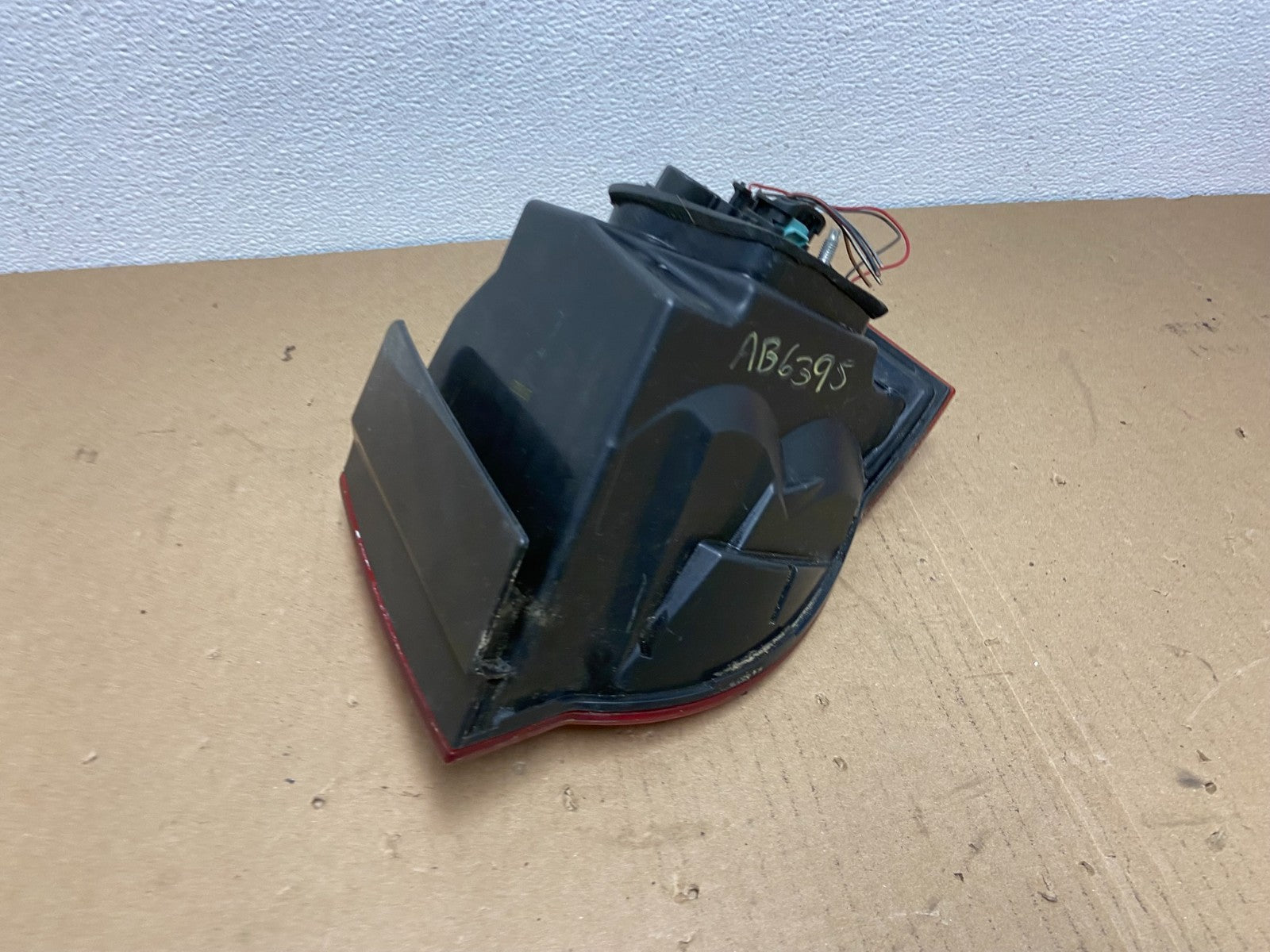 2008 2009 2010 Volkswagen Jetta Left LH Side Tail Light AB6395 DW5