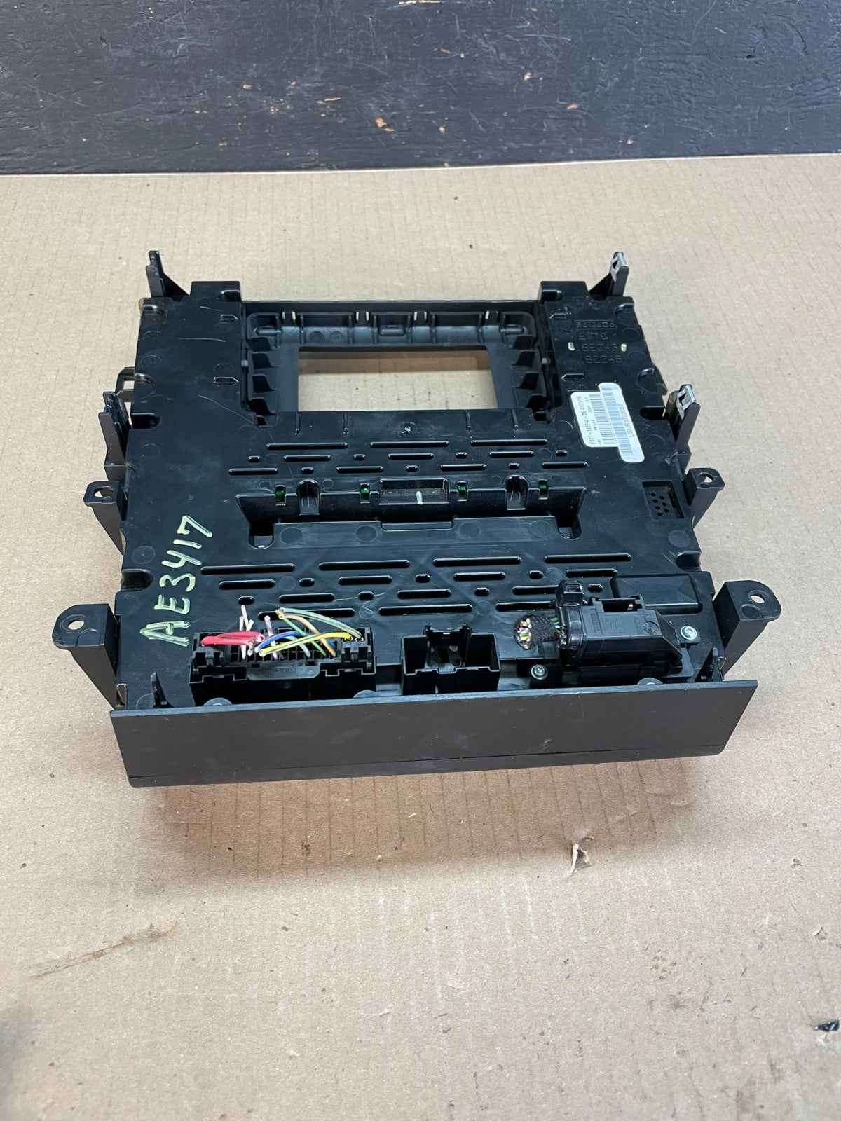 2014-2015 Ford Fusion Center Radio CD Player Screen Climate Control AE3417 DG6