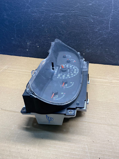 1997 to 2003 Ford E350 VAN Gauge Speedometer Cluster ae6189 DG2