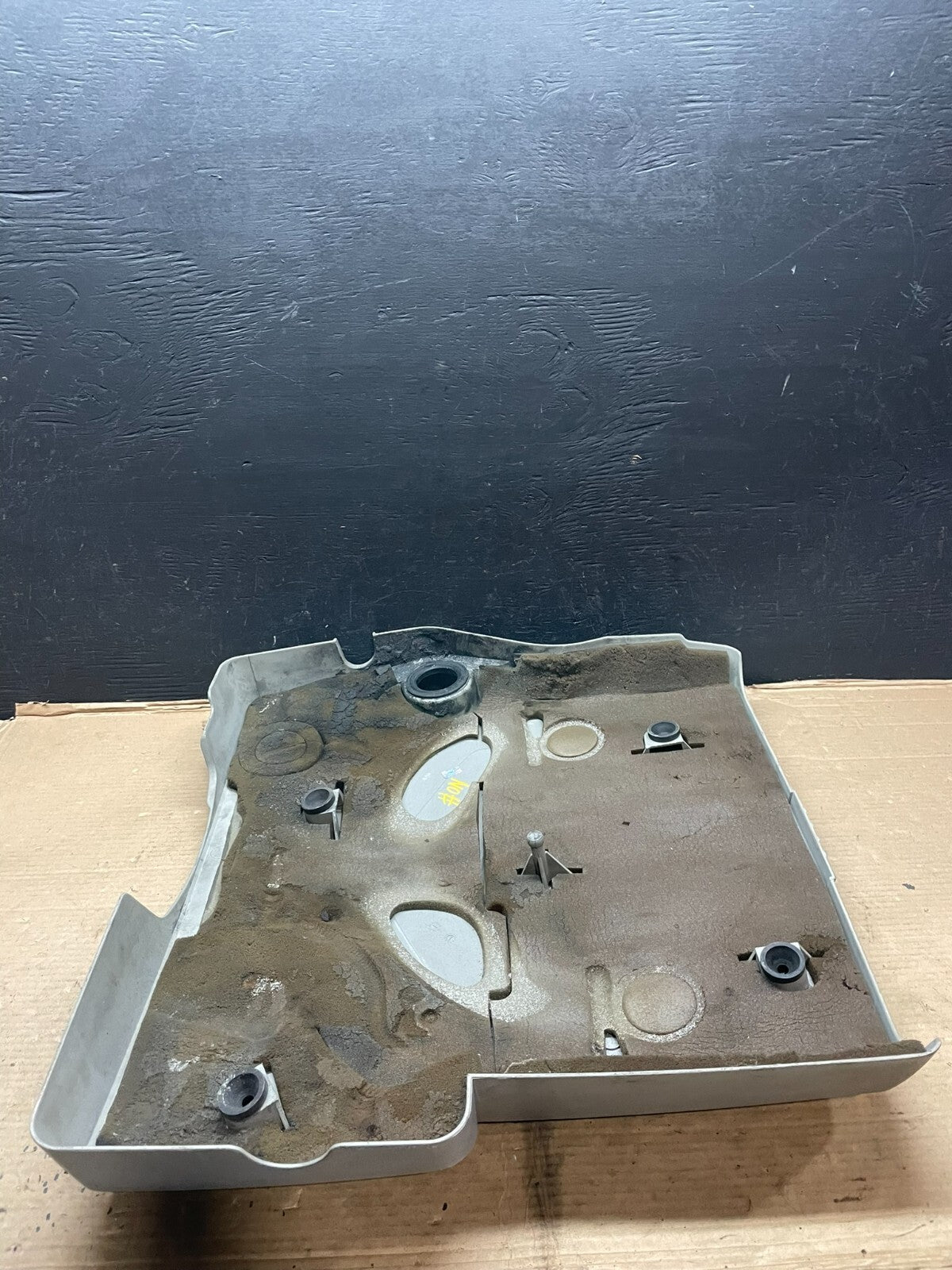 2004 to 2007 Cadillac CTS 3.6L Plastic Engine Cover Shield E8061 PS7