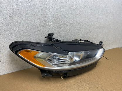 2013 to 2016 Ford Fusion Right Passenger Rh Side Headlight AI3403 DW2