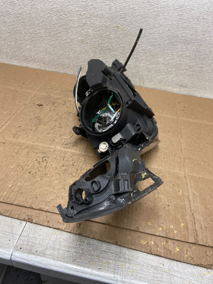 2002 to 2005 Saab 9-5 Left Driver LH Side Halogen Headlight OEM Z0963 DW8