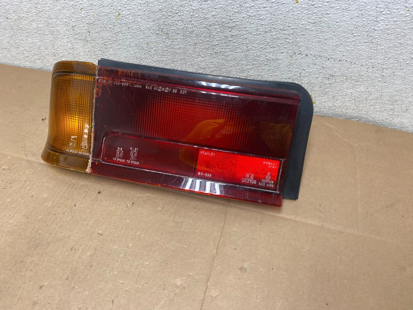 1989 to 1992 Mitsubishi Colt Hatchback Left Driver Side Tail Light Oem M3460 DG1