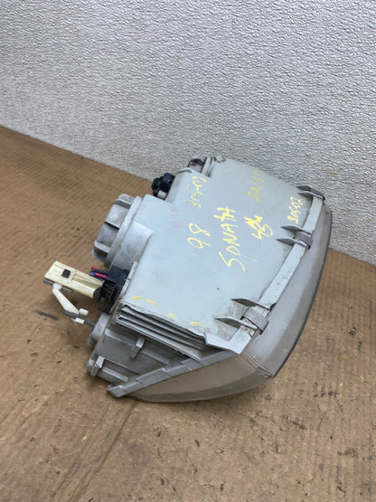 1997 to 1998 Hyundai Sonata Left Driver LH Side Headlight Halogen Oem AA6654 DG8