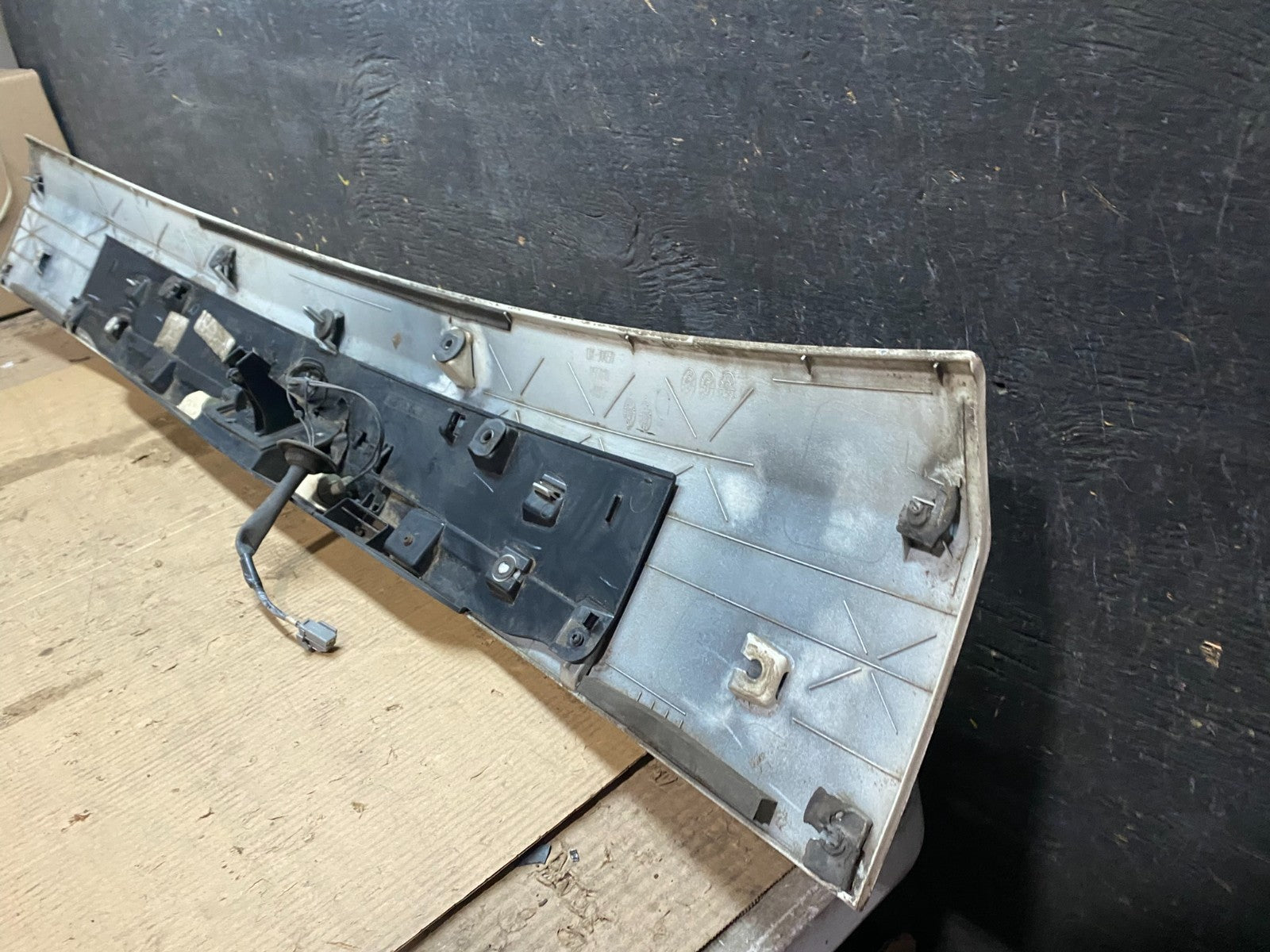 2011-2018 Dodge Grand Caravan Rear Tail Gate Trim Molding Panel OEM X3287 DG12