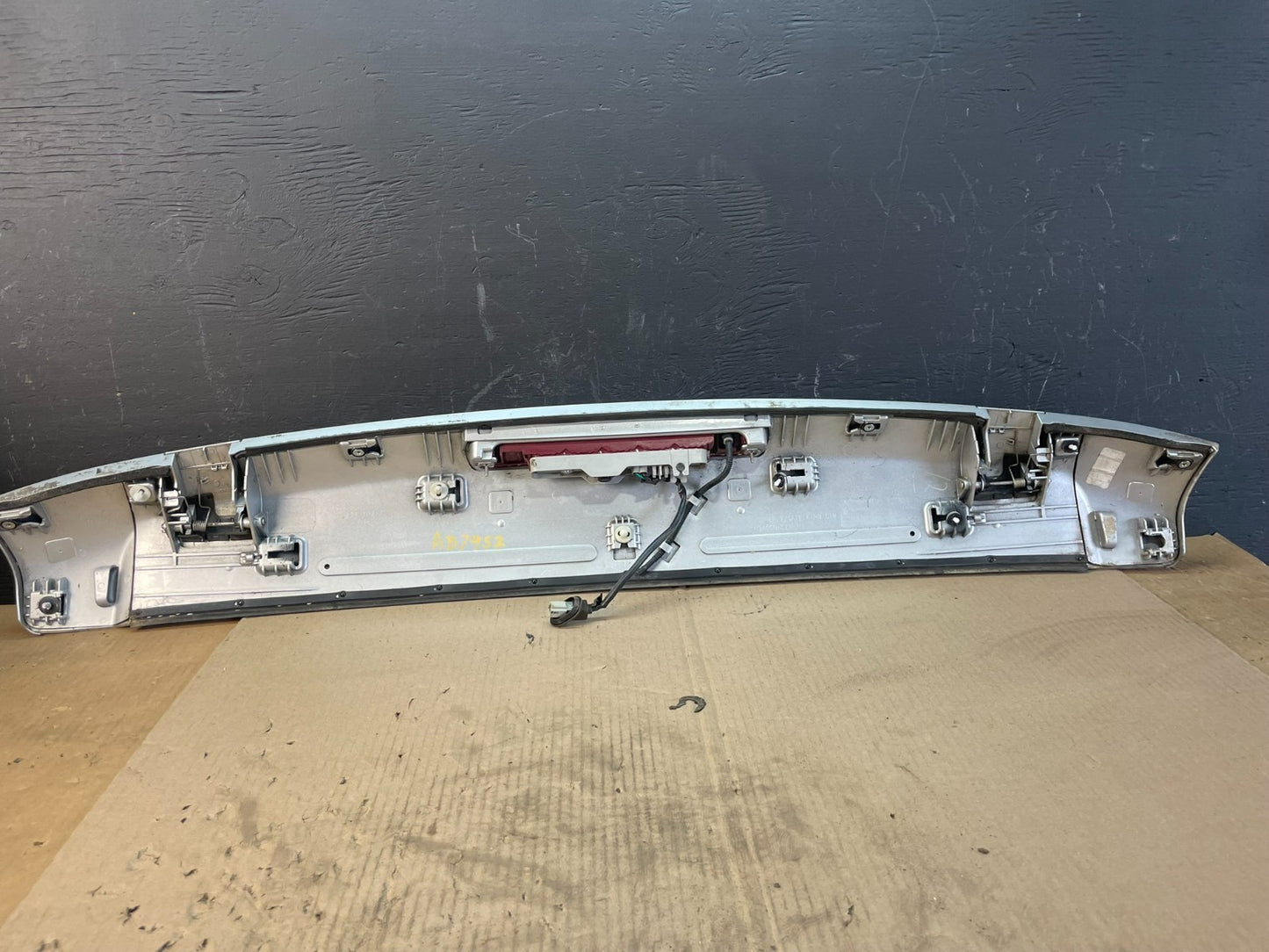 2009 to 2015 Honda Pilot Rear Trunk Spoiler Gate Oem ab7970 DG5