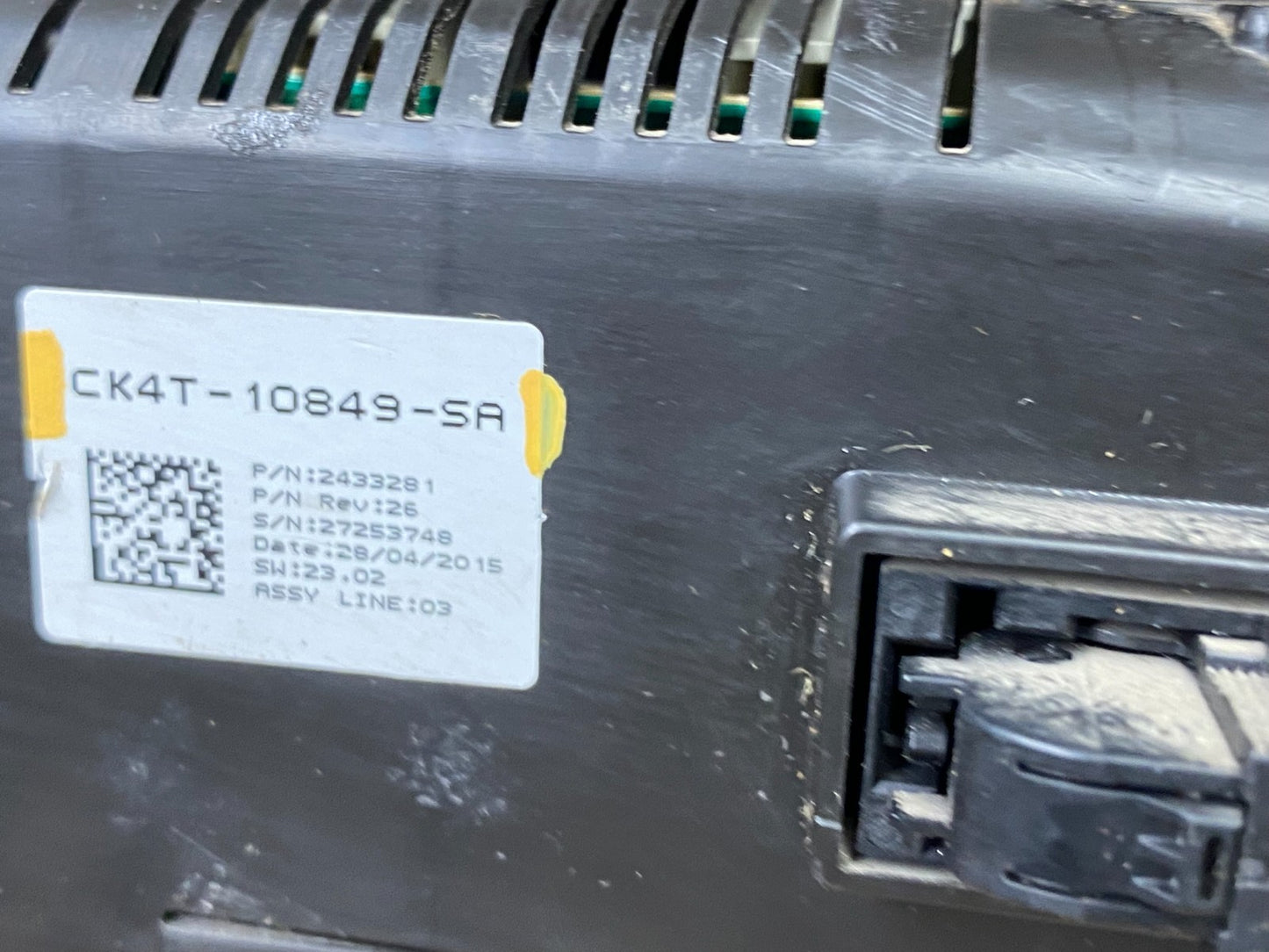 2016 to 2018 Ford Transit Connect Speedometer Cluster y9925 DG6