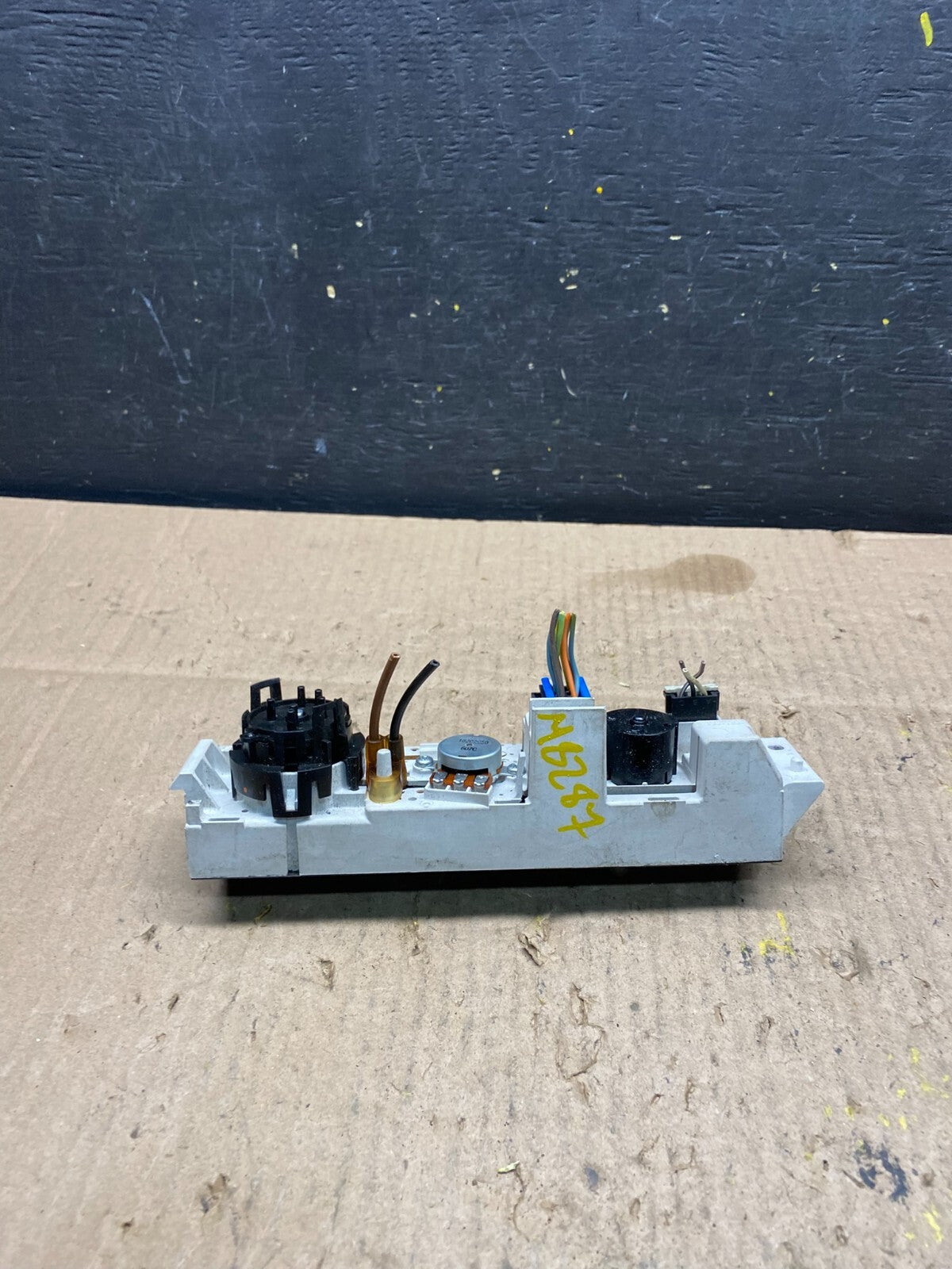2001 - 2007 GMC Chevrolet Express 1500 Climate Control A/C M8287 DG5