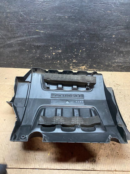 2005 to 2007 Honda Odyssey Black Engine Cover t9924 DG5