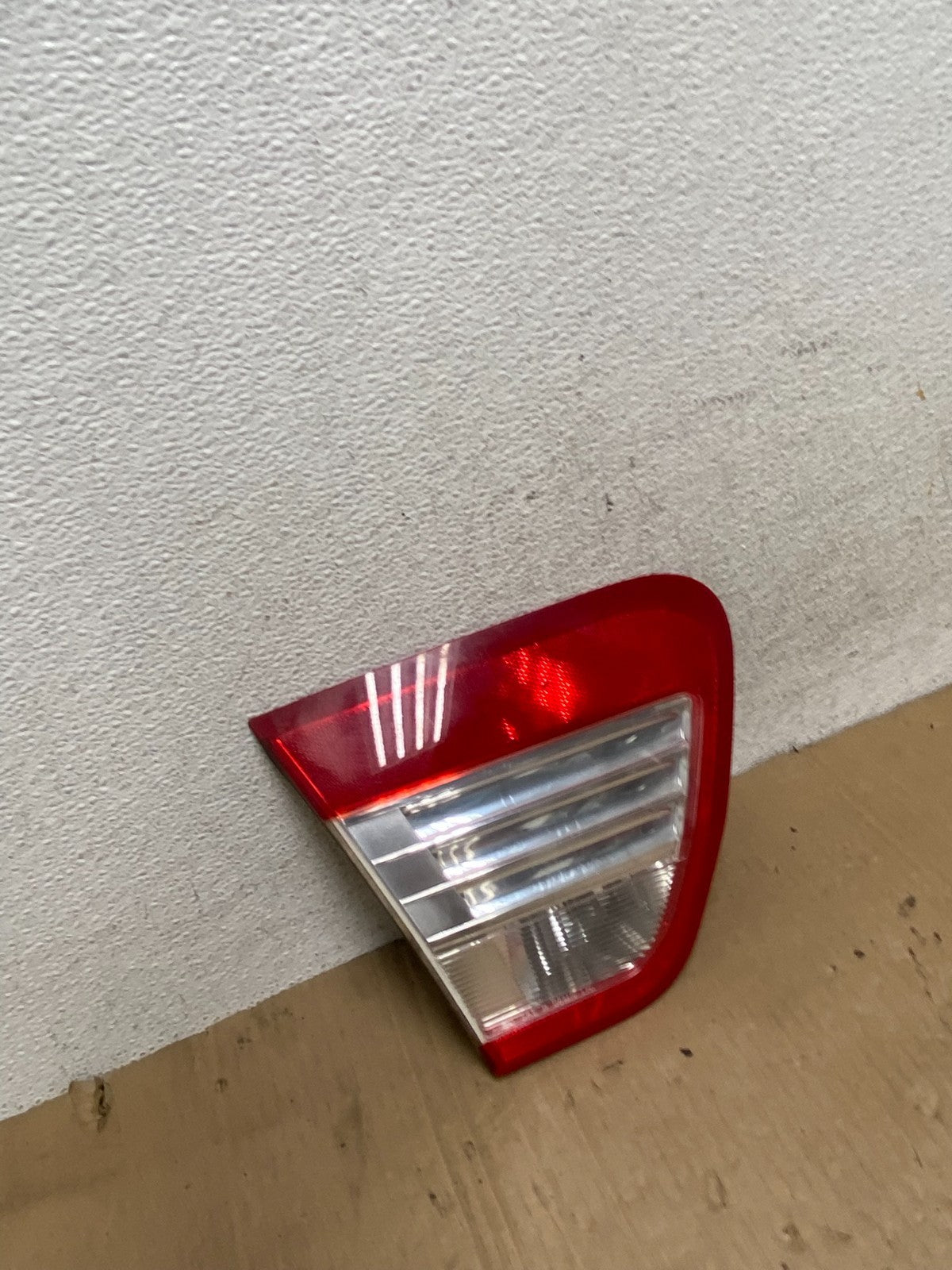 2006 - 2009 Mercury Milan Left Driver Lh Side Tail Light Inner AE9249 LK2