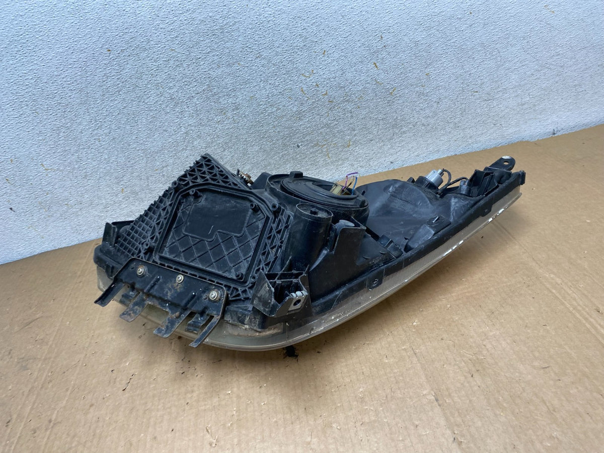 2004-2005 Toyota Prius Right Passenger RH Halogen Headlight AI8835 DW8