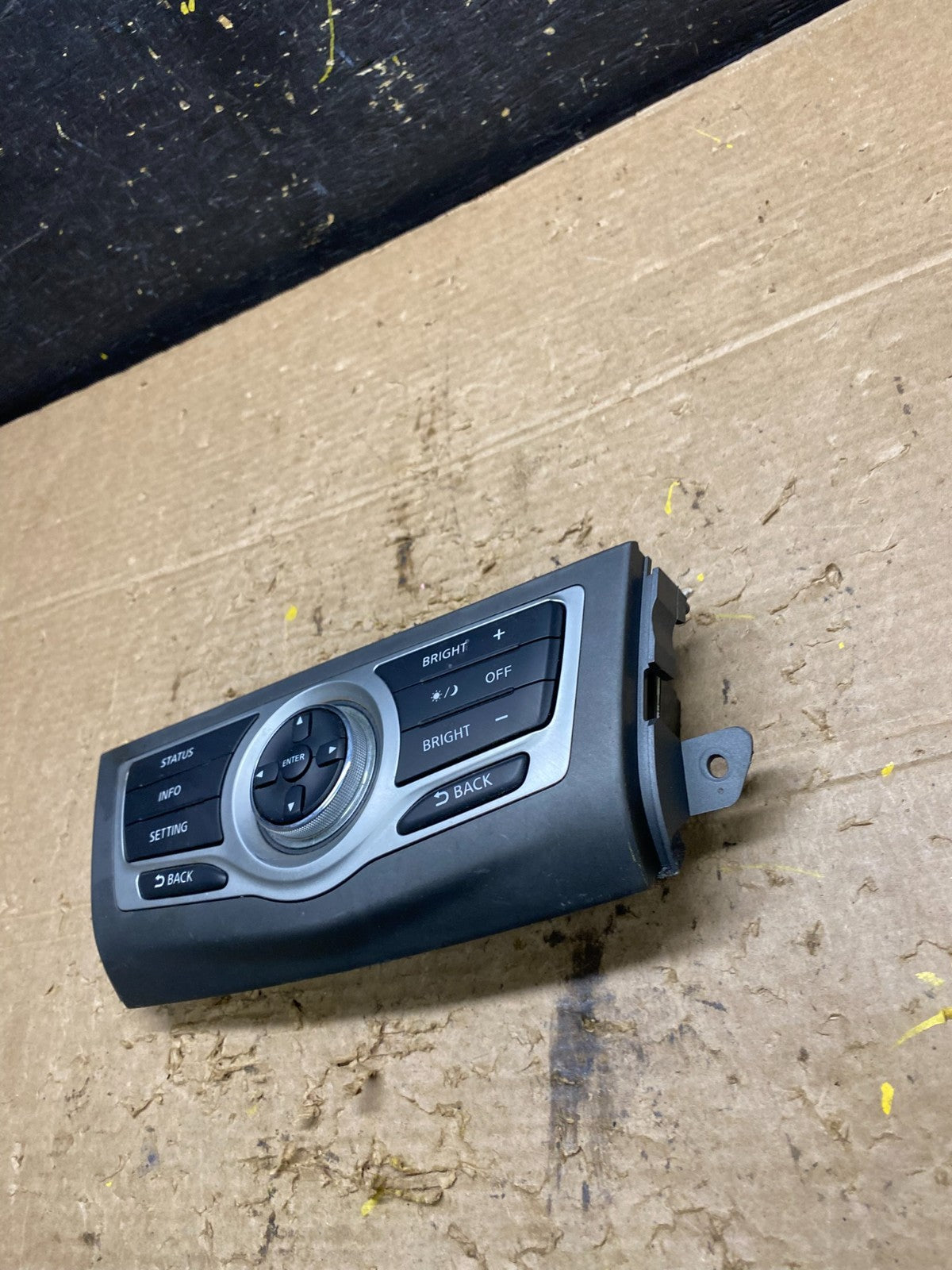 2009-2014 Nissan Murano AM FM Radio CD Control Panel X1308 DG2